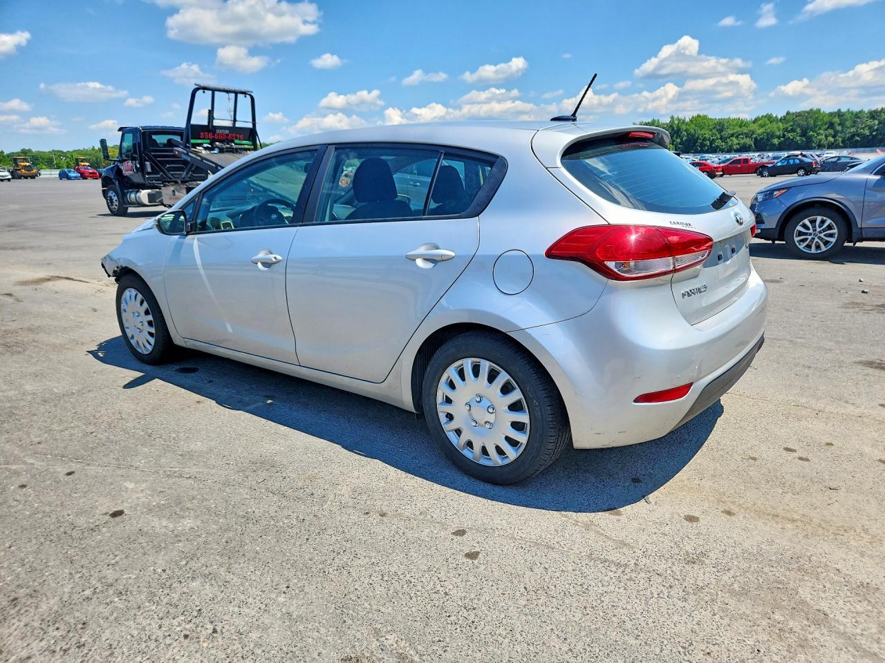 2016 Kia Forte Lx Серебряный vin: KNAFK5A83G5525165