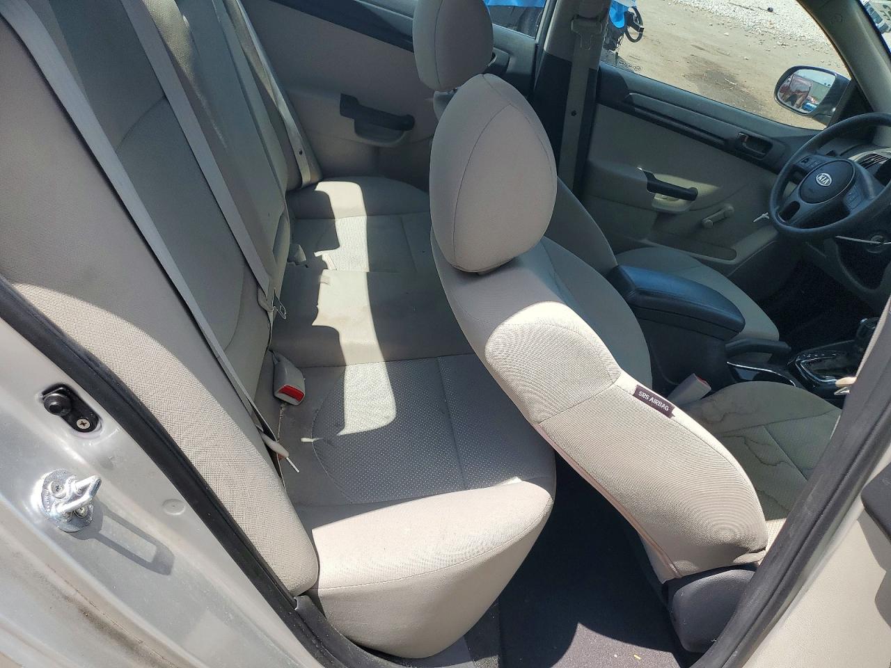 2012 Kia Forte Lx Серебряный vin: KNAFT4A20C5636544
