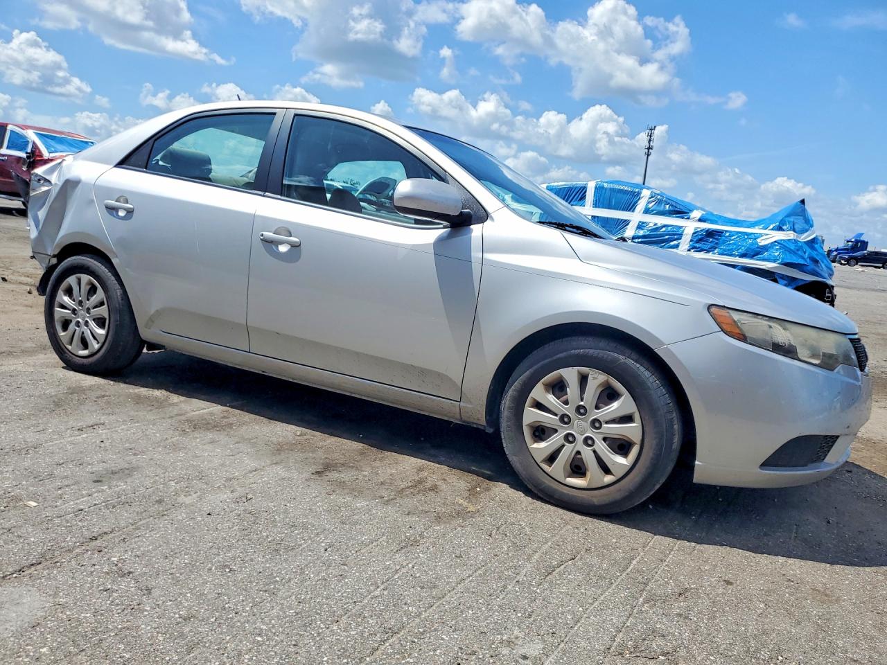 2012 Kia Forte Lx Серебряный vin: KNAFT4A20C5636544