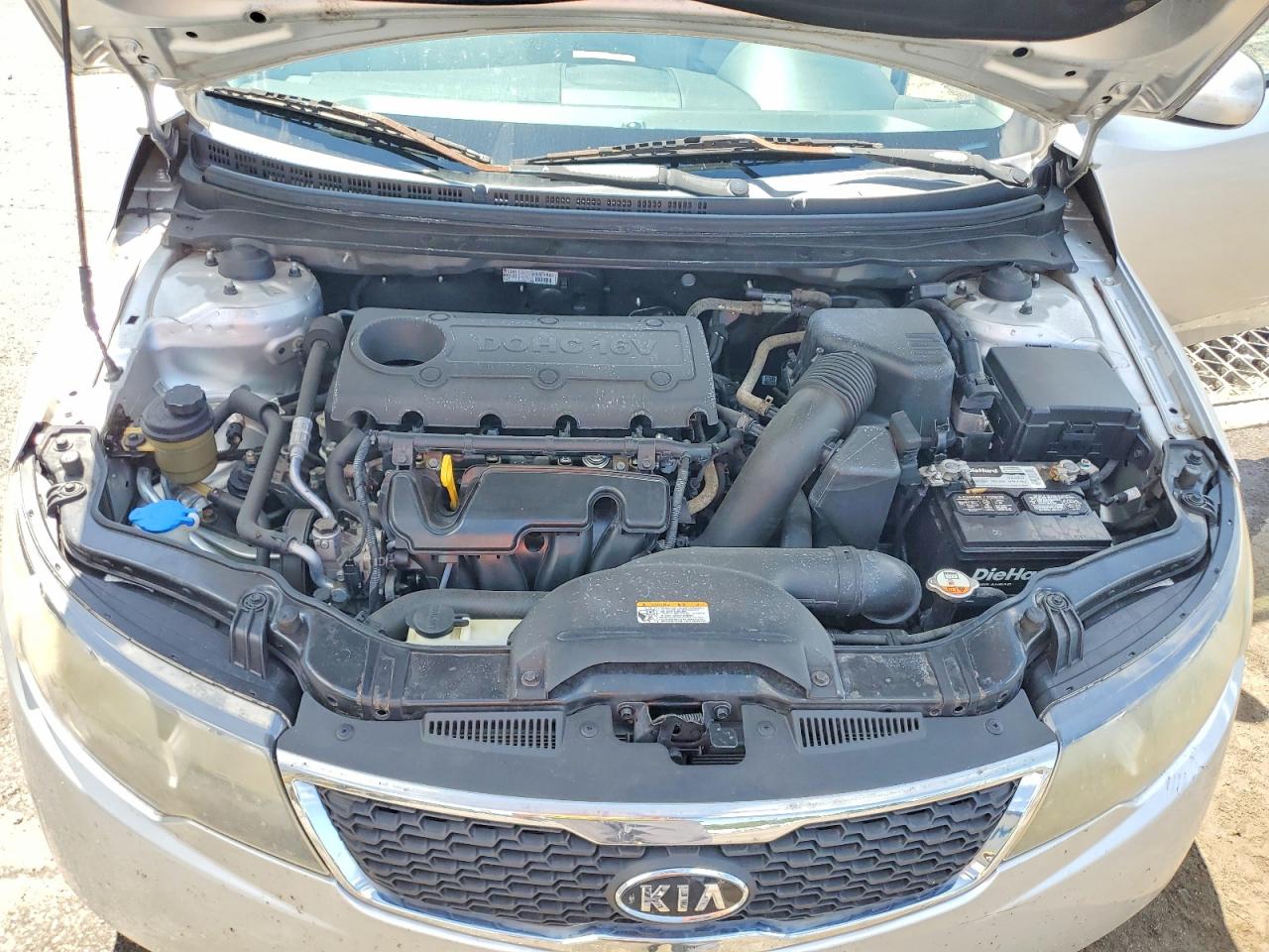 2012 Kia Forte Lx Серебряный vin: KNAFT4A20C5636544
