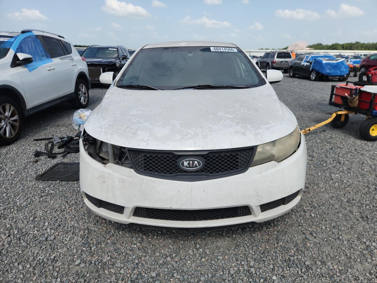 2010 Kia Forte Lx White vin: KNAFT4A21A5821568