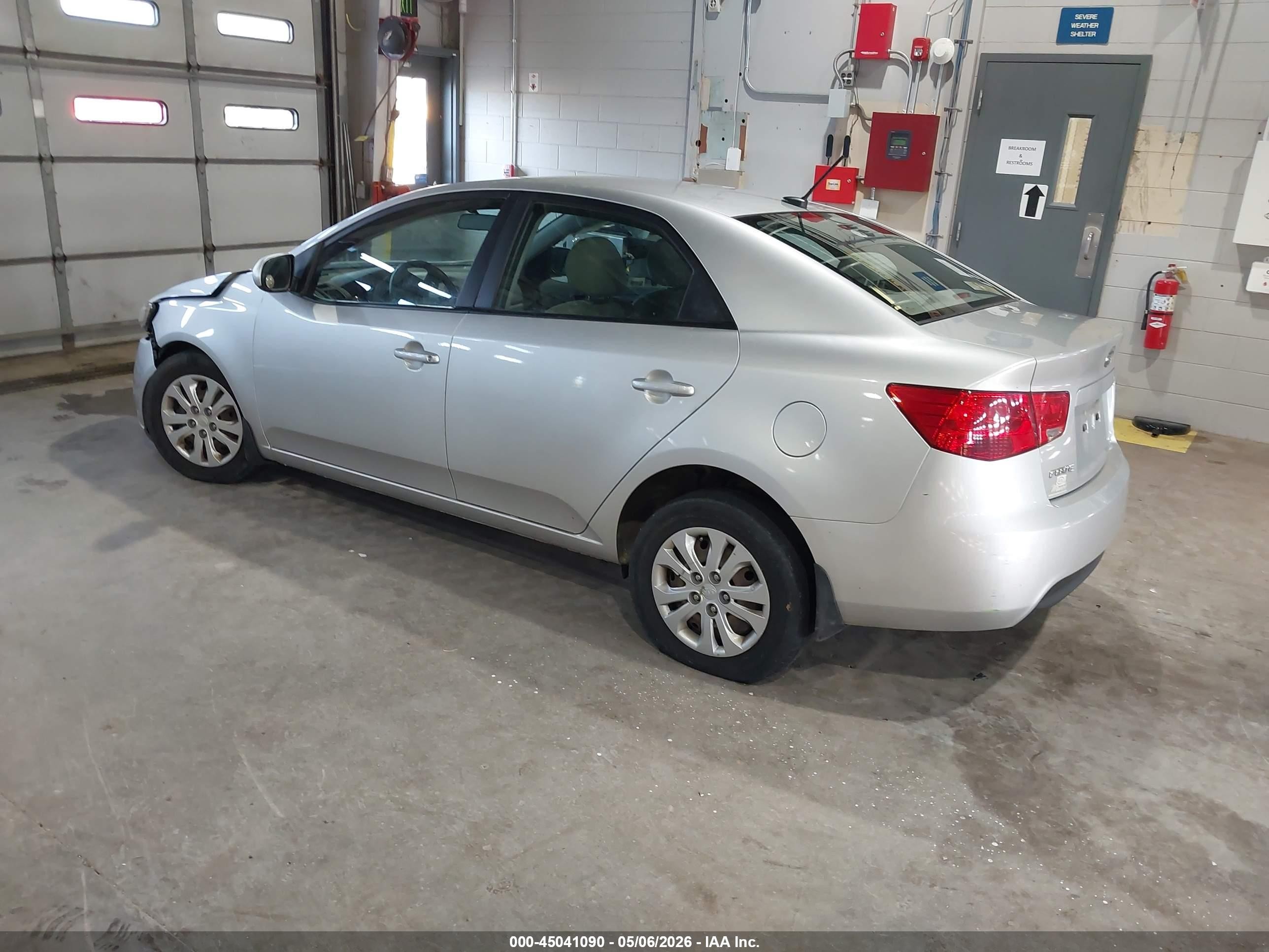 2012 Kia Forte Lx Silver vin: KNAFT4A21C5620885