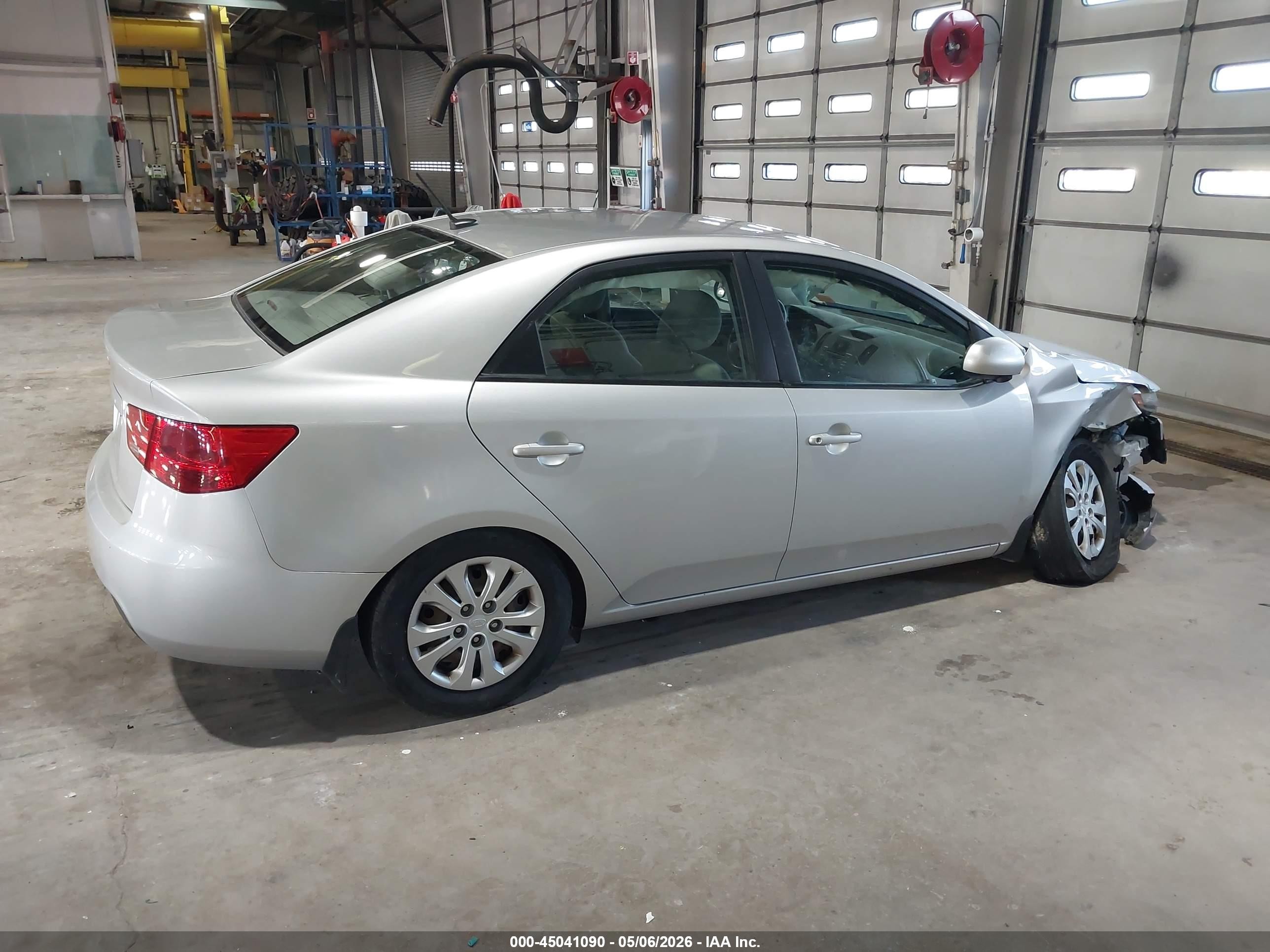 2012 Kia Forte Lx Silver vin: KNAFT4A21C5620885