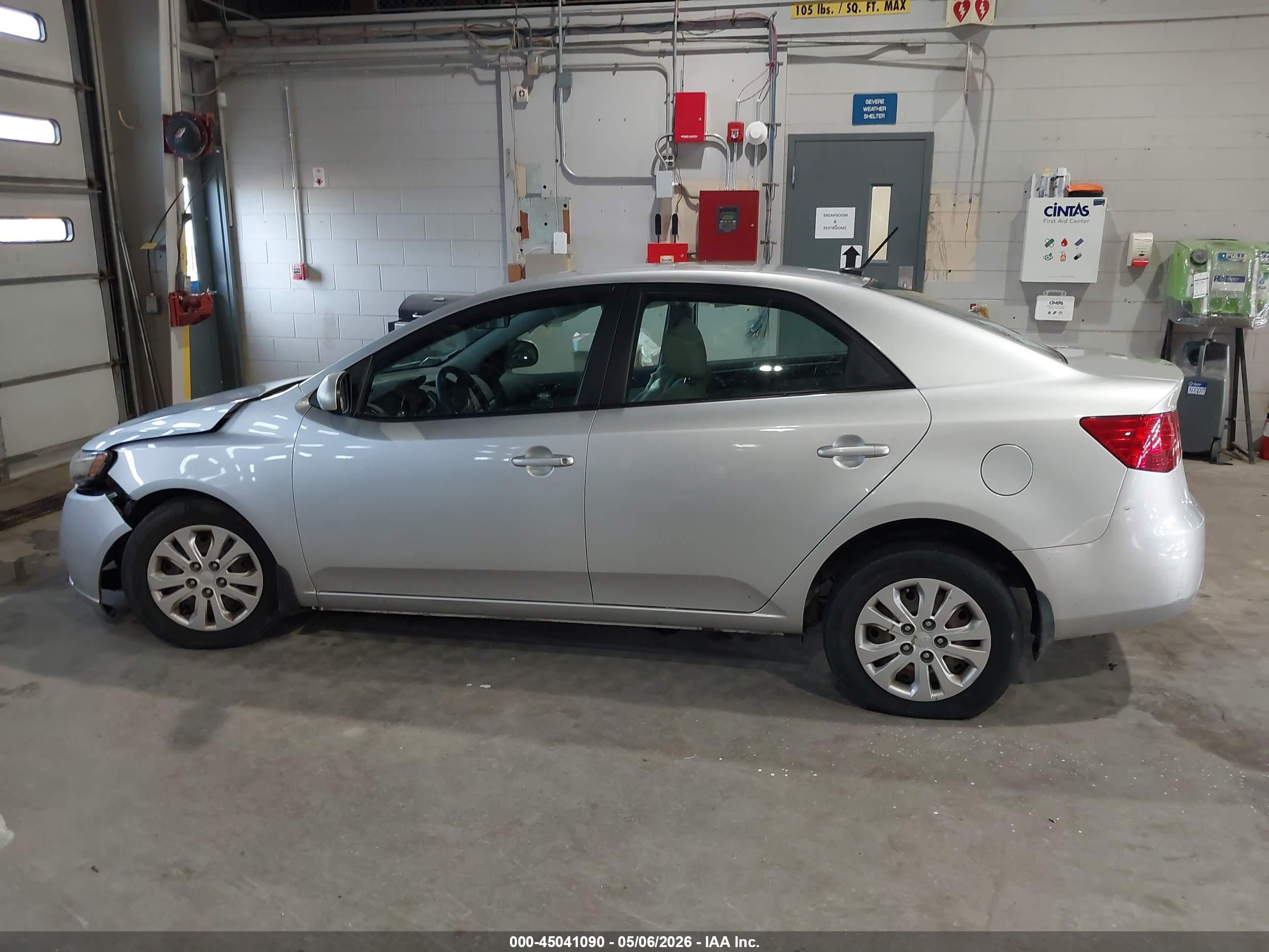 2012 Kia Forte Lx Silver vin: KNAFT4A21C5620885