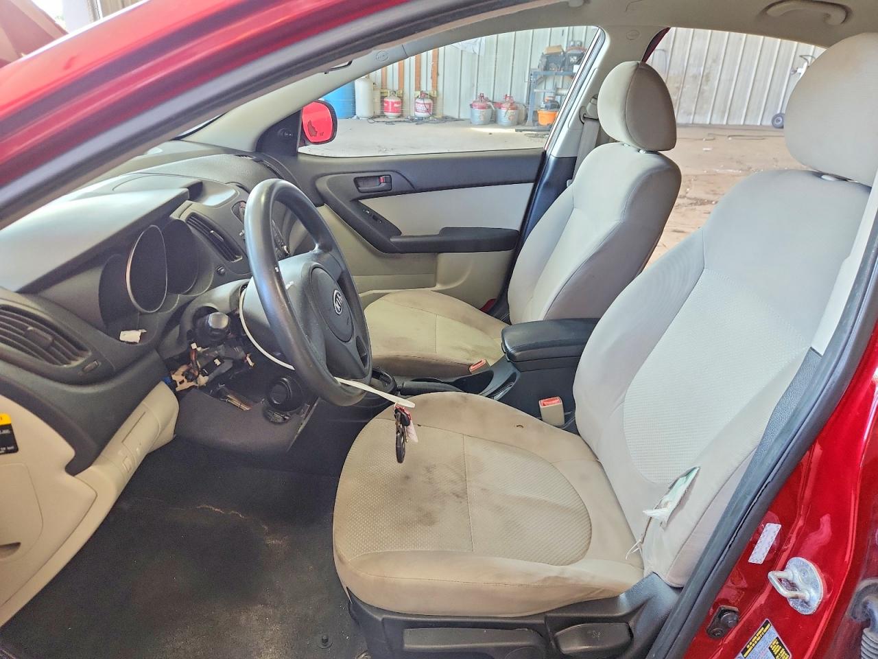 2010 Kia Forte Lx Красный vin: KNAFT4A22A5882475