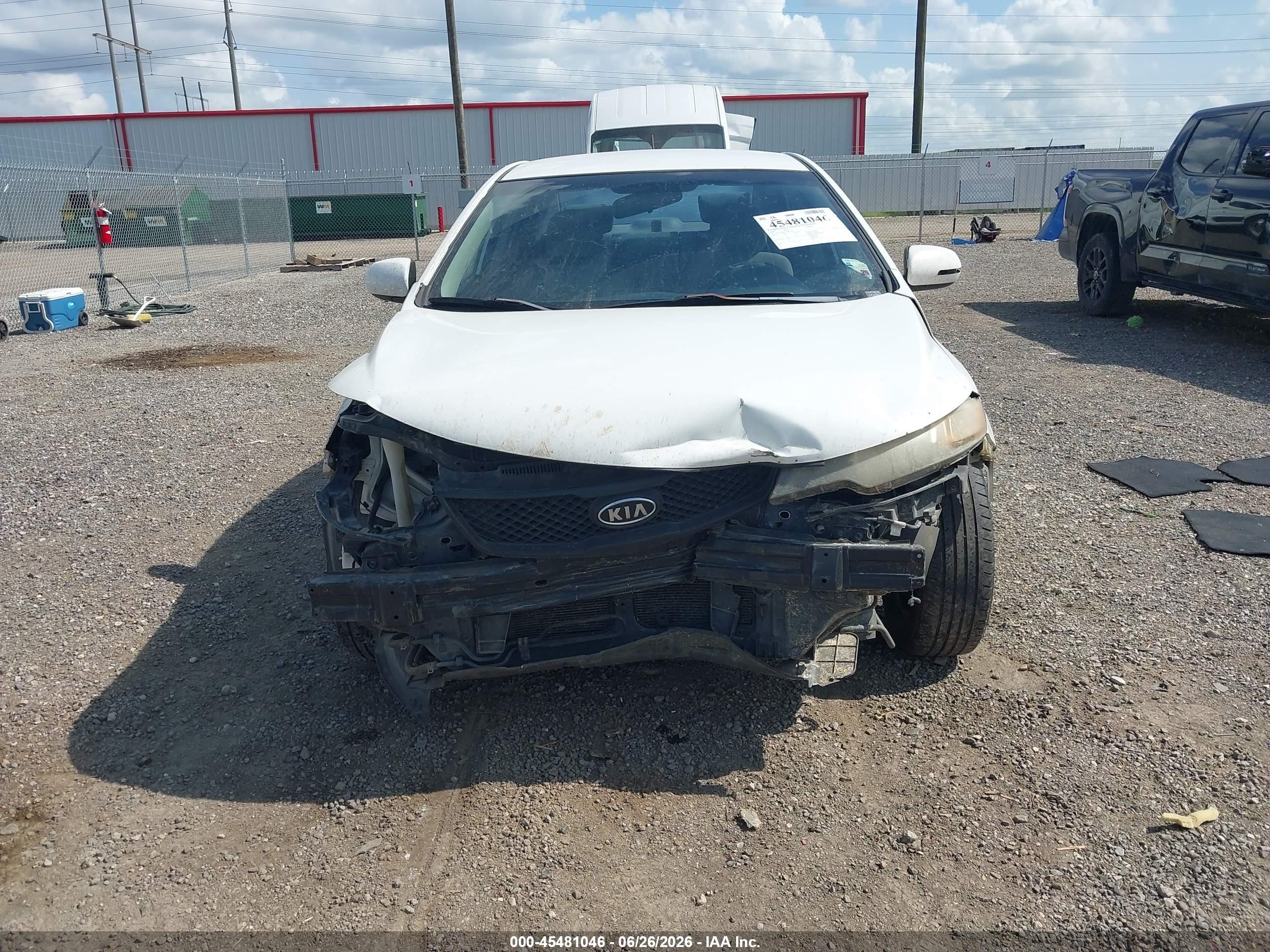 2010 Kia Forte Lx White vin: KNAFT4A23A5063538