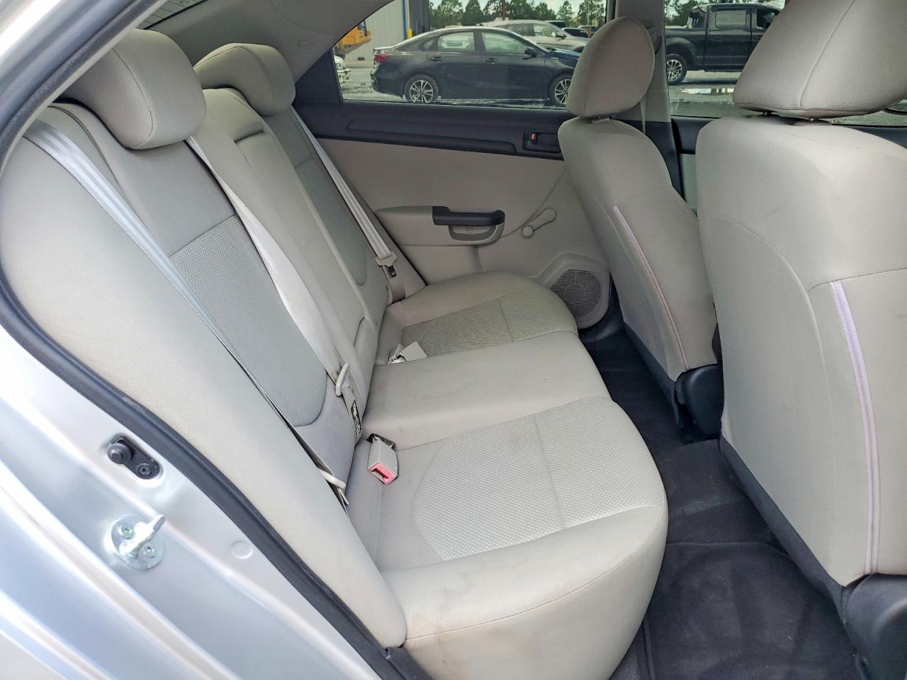 2010 Kia Forte Lx Silver vin: KNAFT4A23A5186711