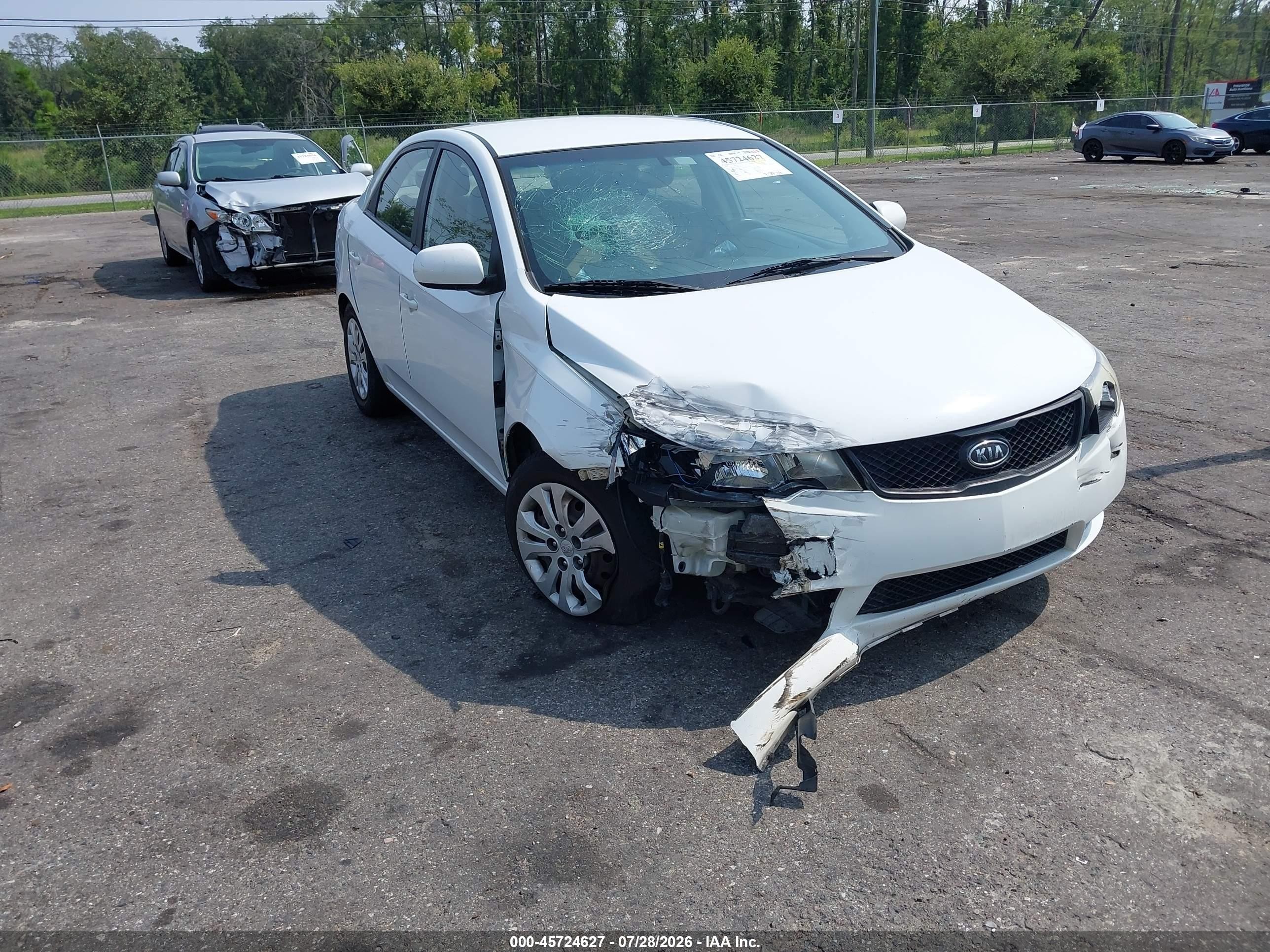 2010 Kia Forte Lx White vin: KNAFT4A23A5236197