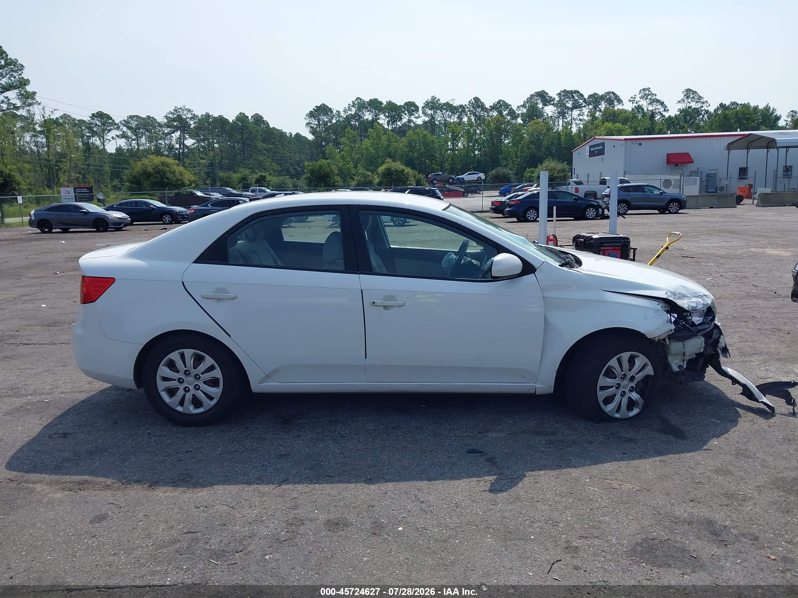 2010 Kia Forte Lx White vin: KNAFT4A23A5236197