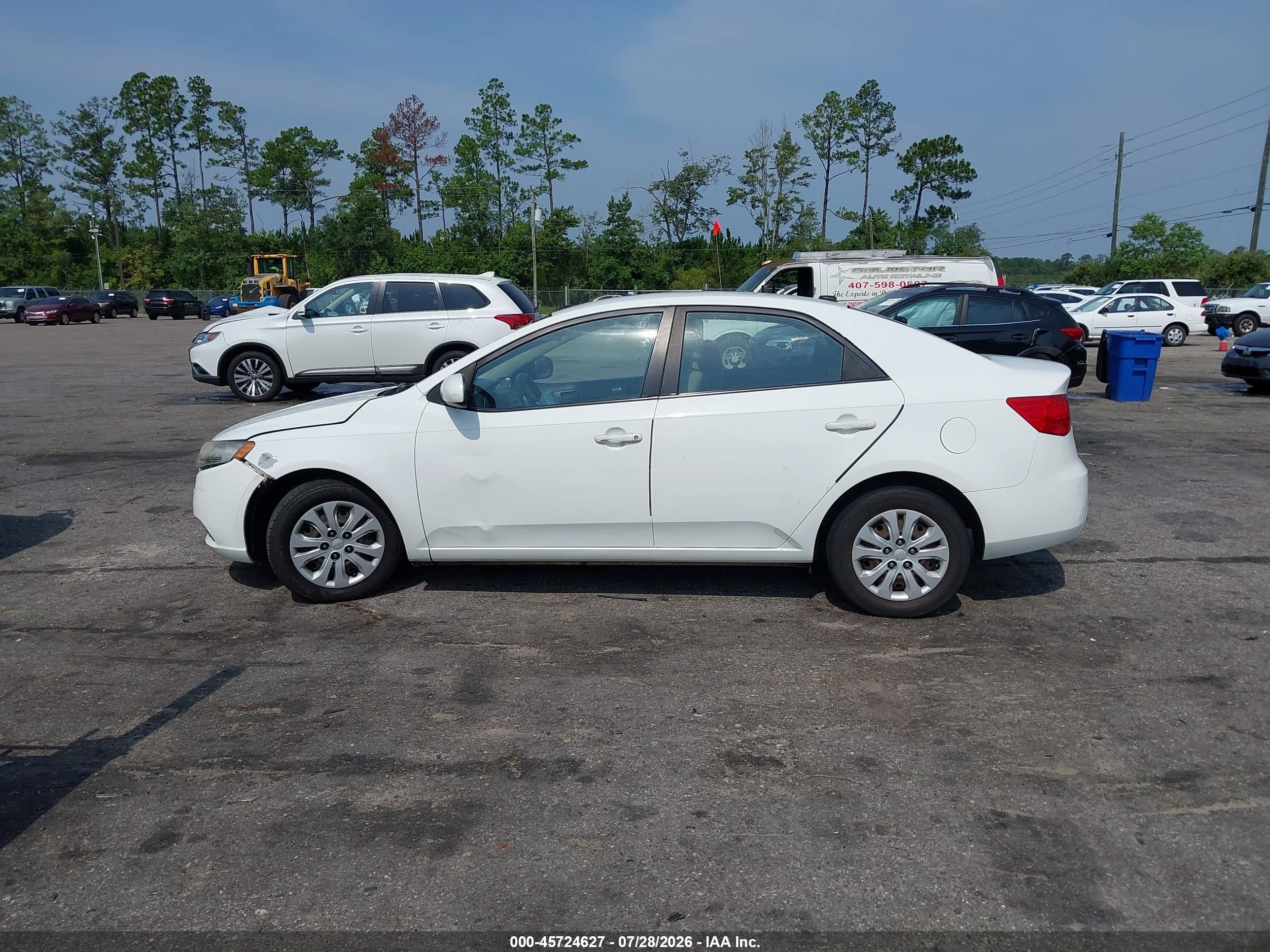 2010 Kia Forte Lx White vin: KNAFT4A23A5236197