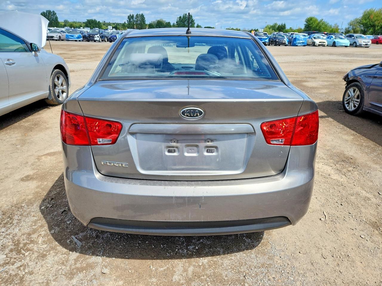 2011 Kia Forte Lx Gray vin: KNAFT4A23B5320117