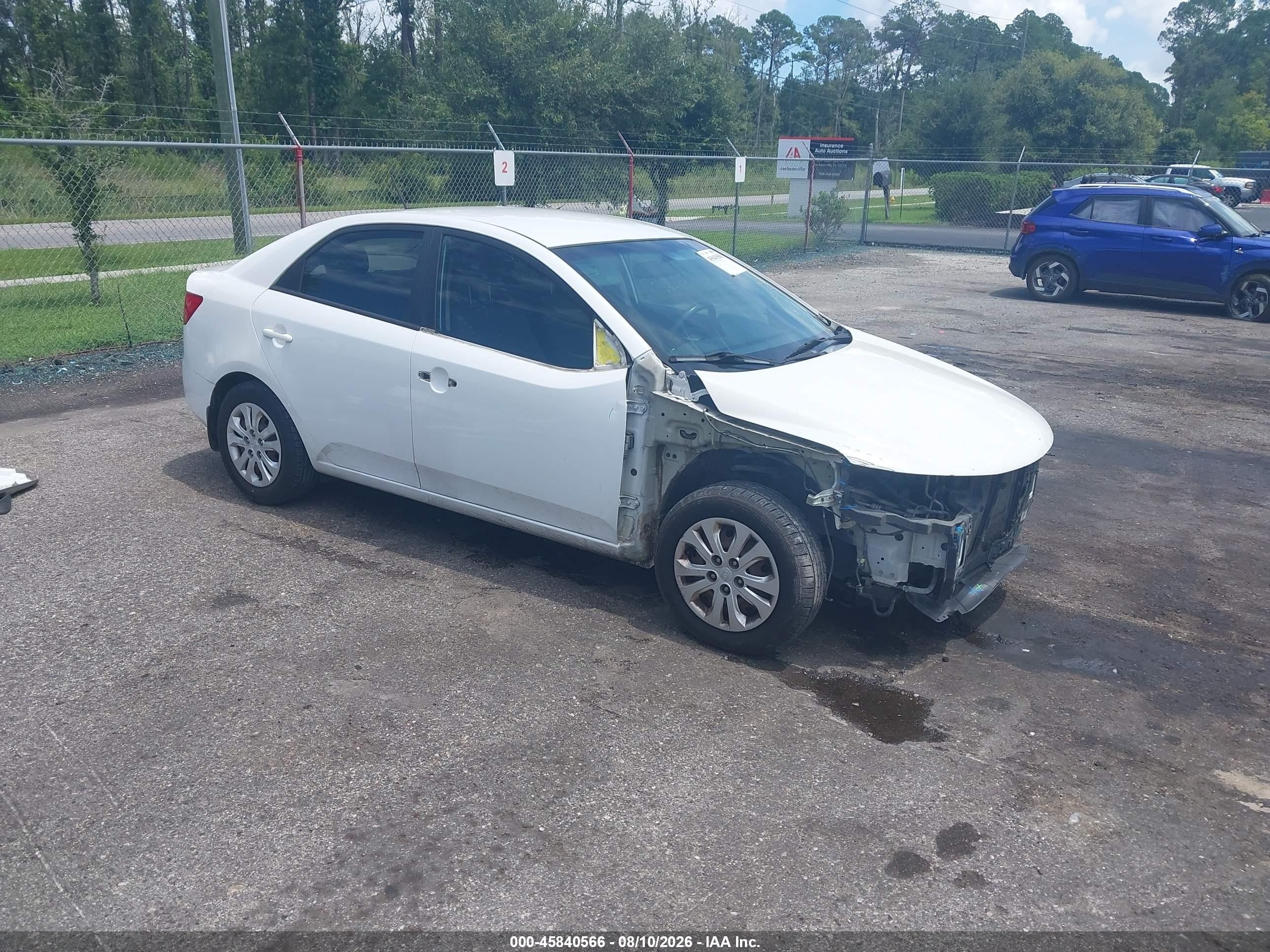 2011 Kia Forte Lx White vin: KNAFT4A23B5434487