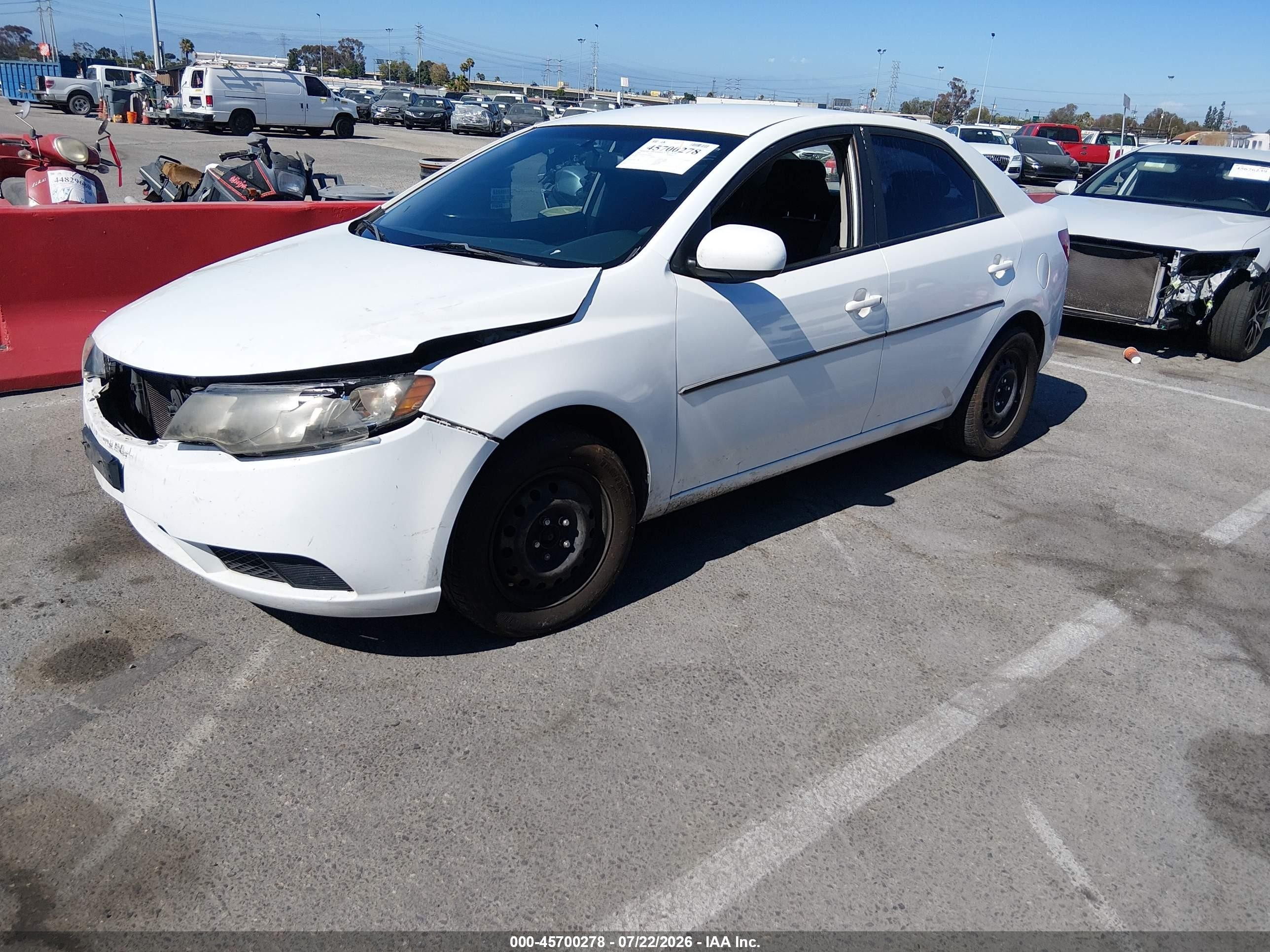 2010 Kia Forte Lx White vin: KNAFT4A26A5066191