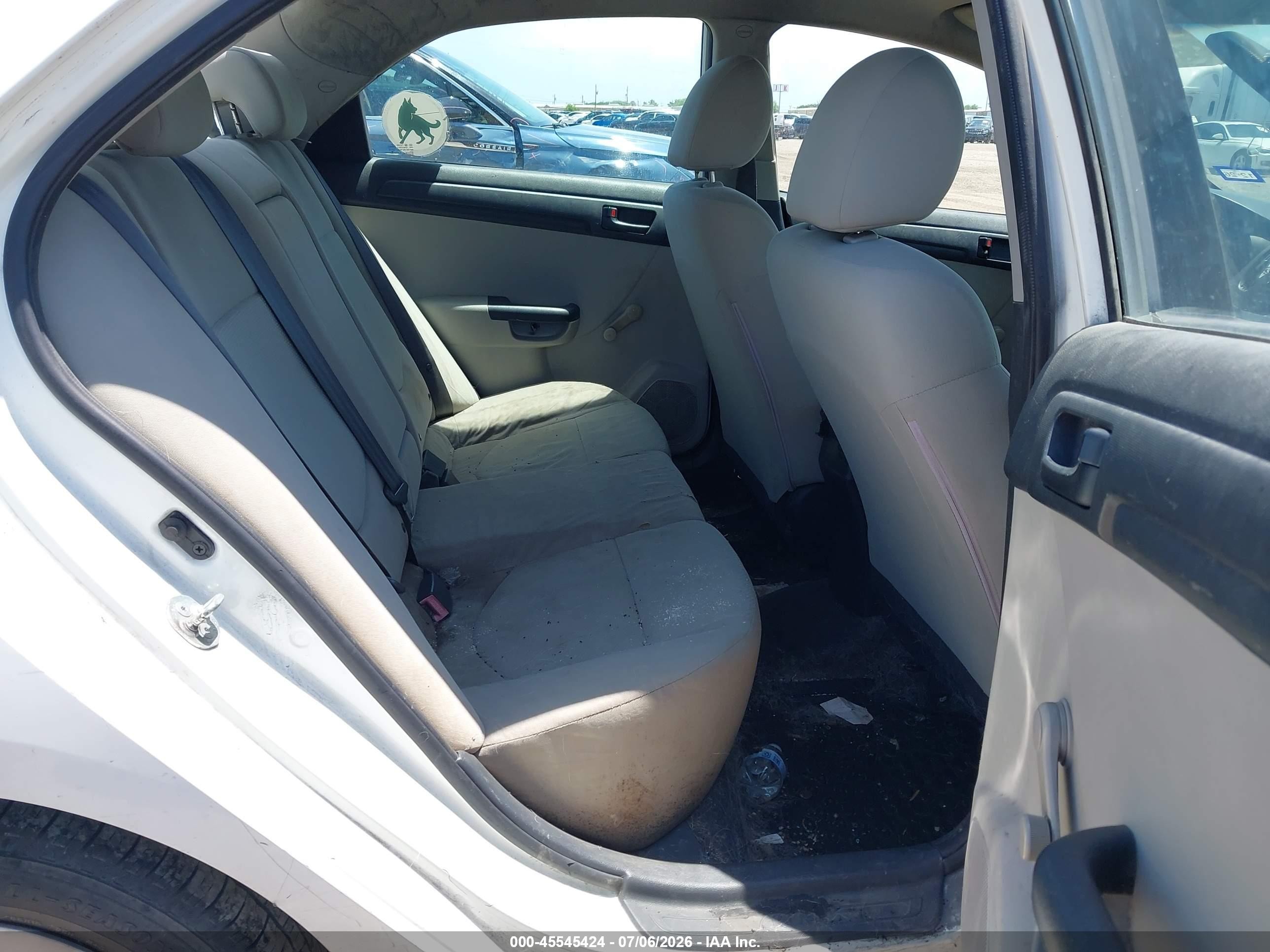 2010 Kia Forte Lx White vin: KNAFT4A26A5078681