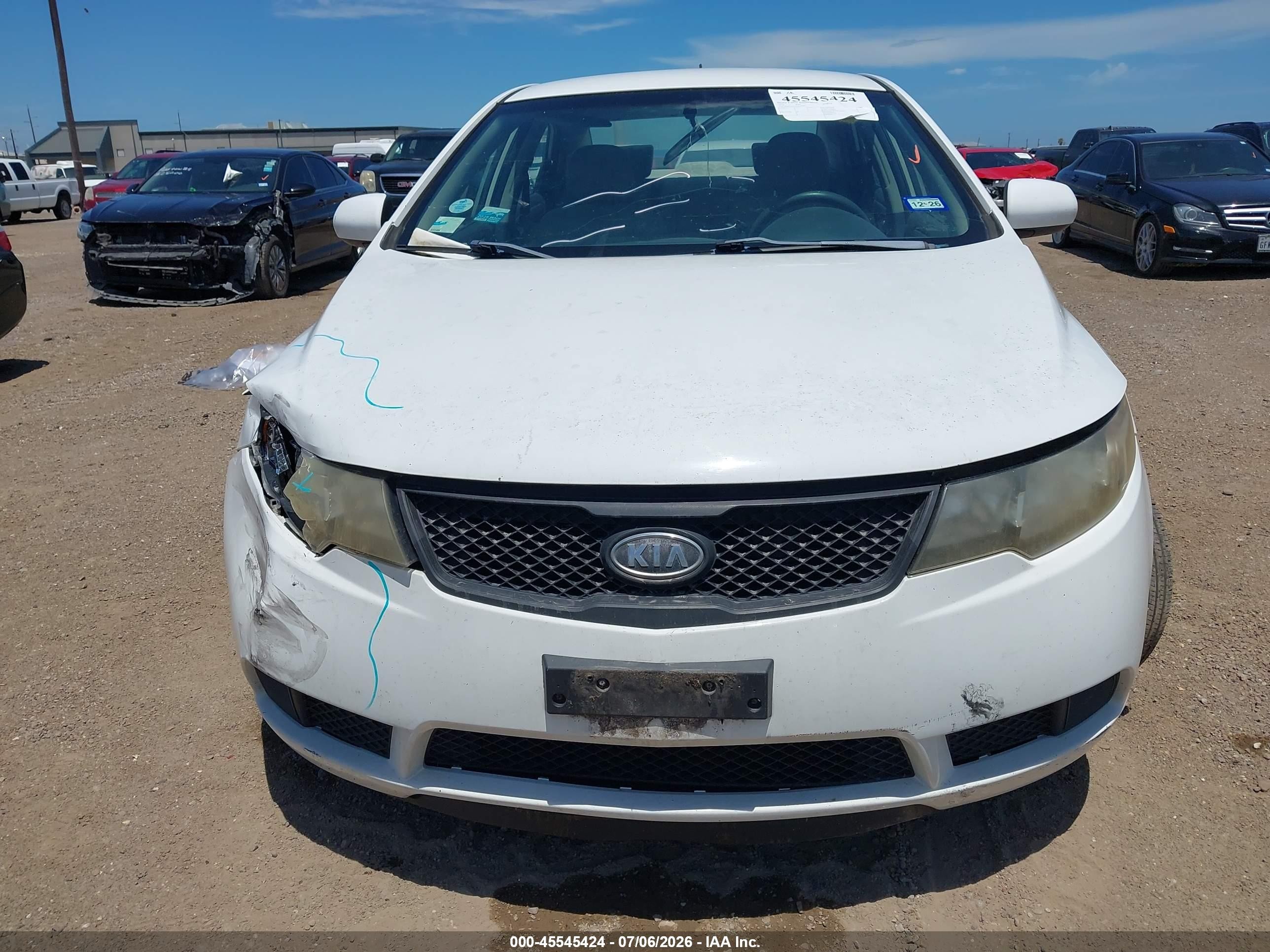 2010 Kia Forte Lx White vin: KNAFT4A26A5078681