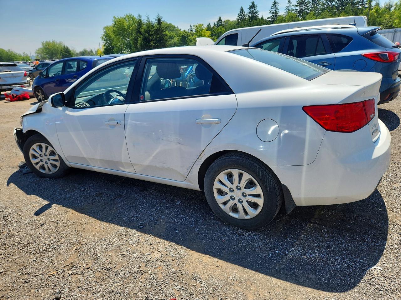 2011 Kia Forte Lx White vin: KNAFT4A26B5349014