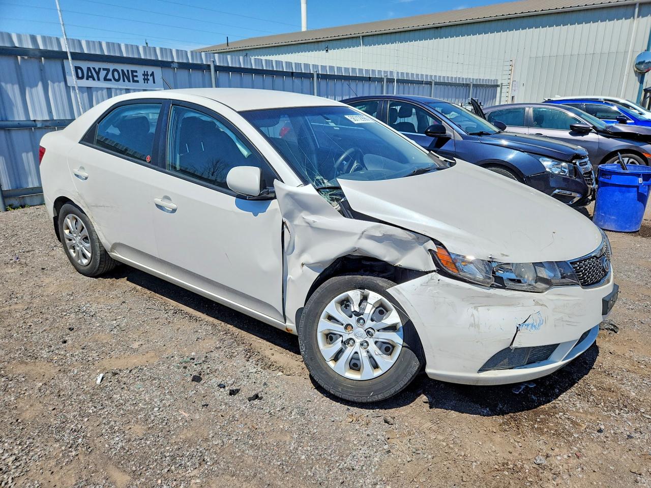 2011 Kia Forte Lx White vin: KNAFT4A26B5349014