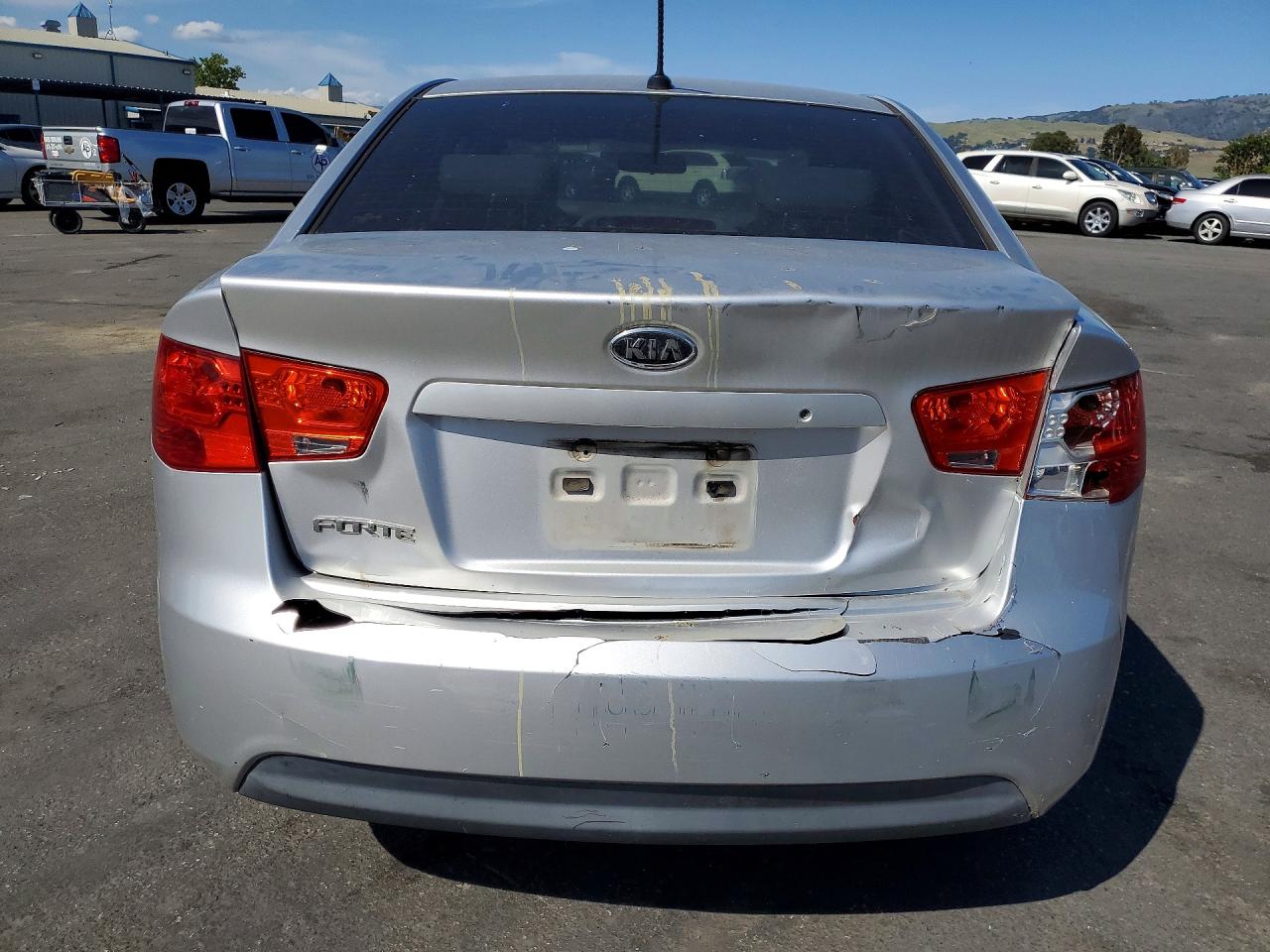 2013 Kia Forte Lx Silver vin: KNAFT4A26D5677374