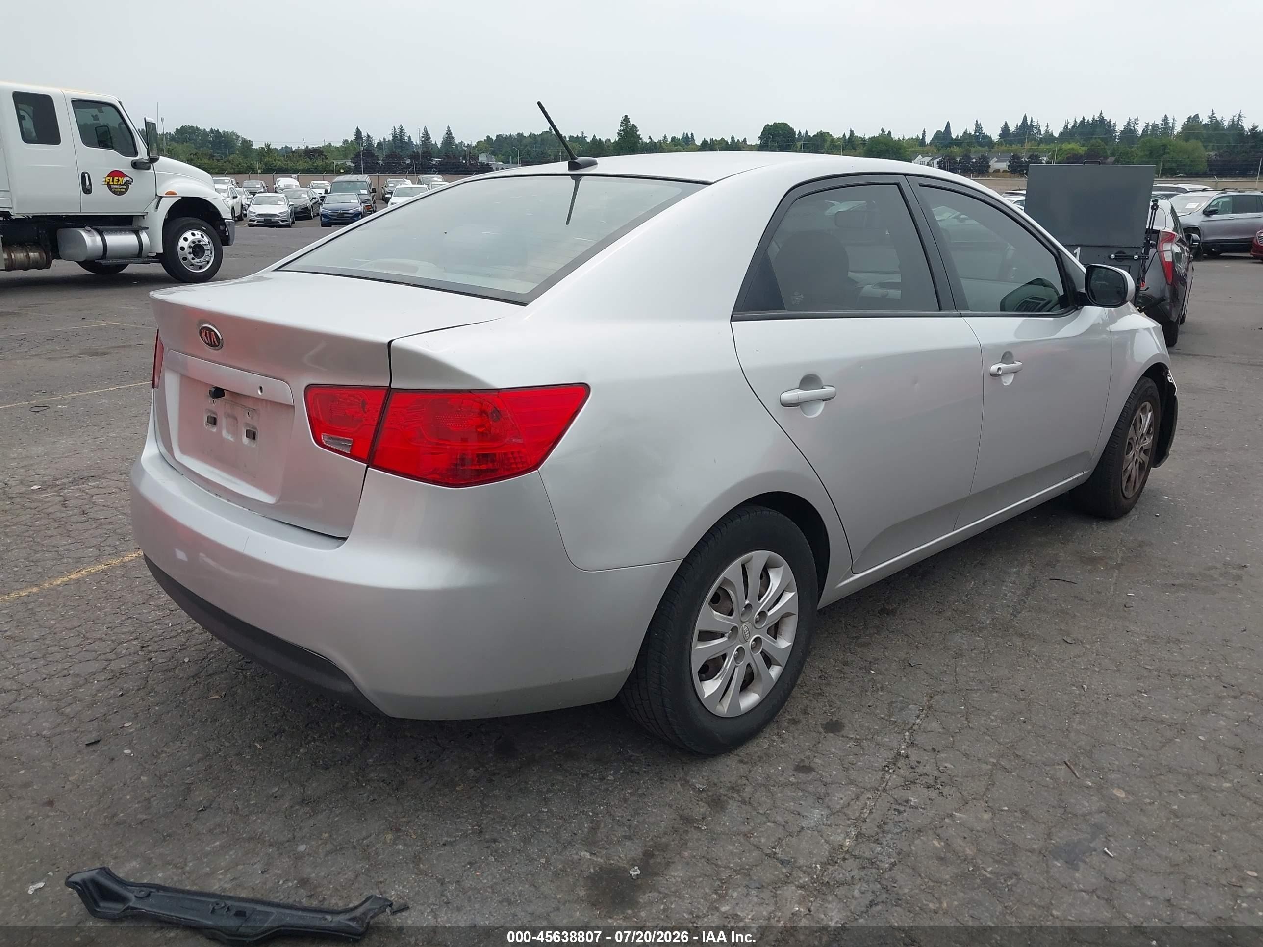 2010 Kia Forte Lx Серебряный vin: KNAFT4A27A5252581