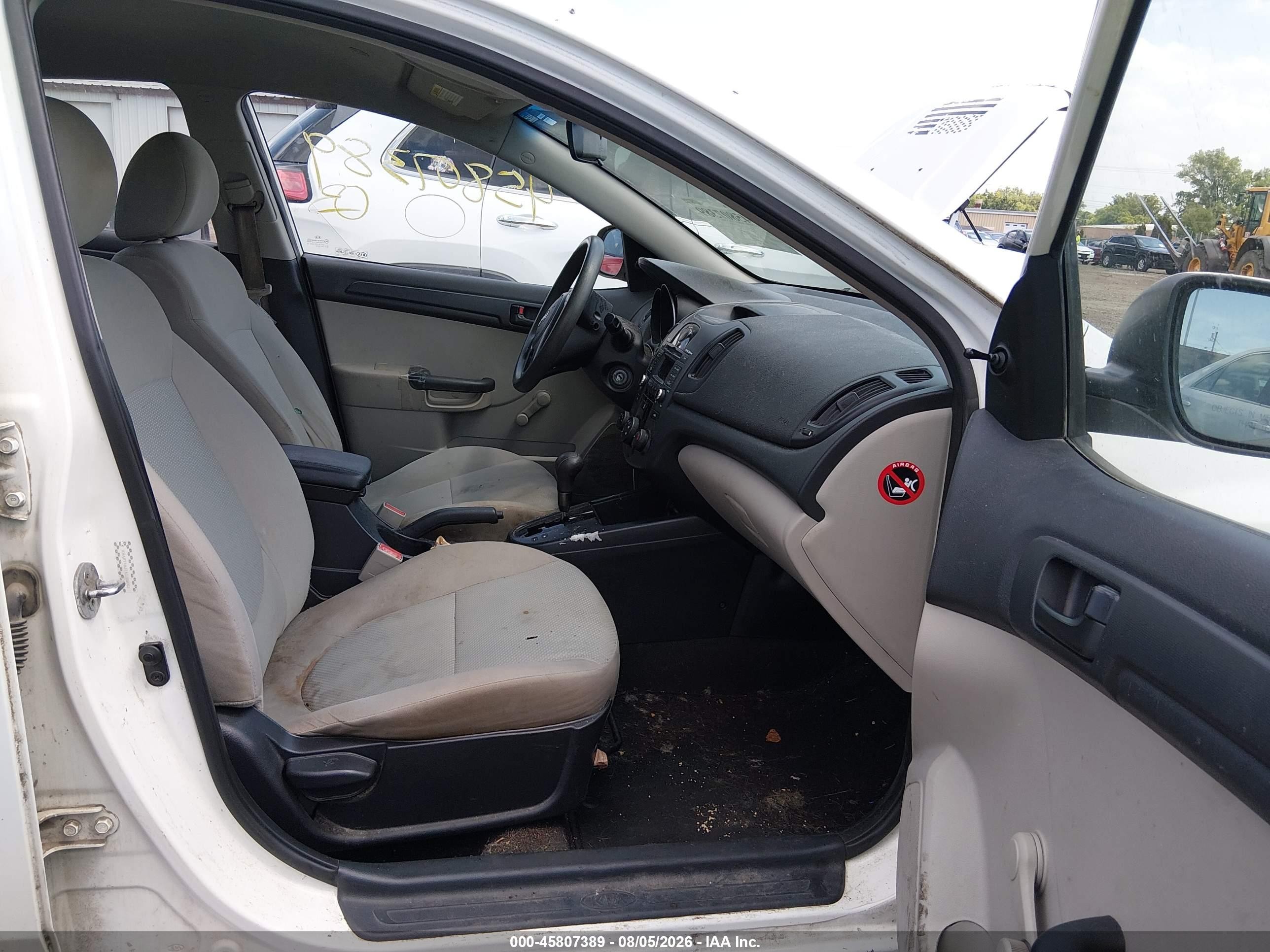 2010 Kia Forte Lx White vin: KNAFT4A27A5285063