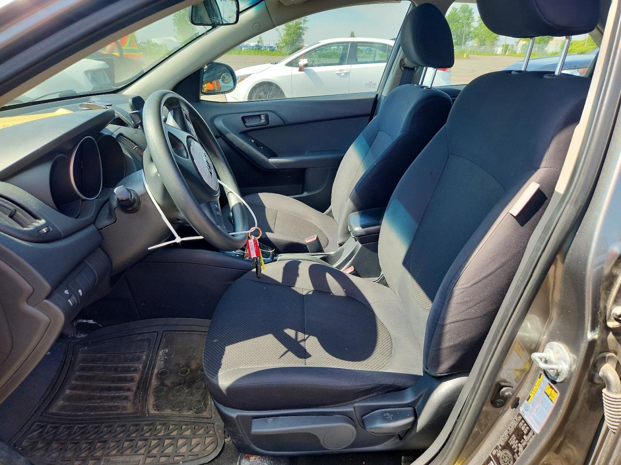 2012 Kia Forte Lx Бежевый vin: KNAFT4A27C5500637