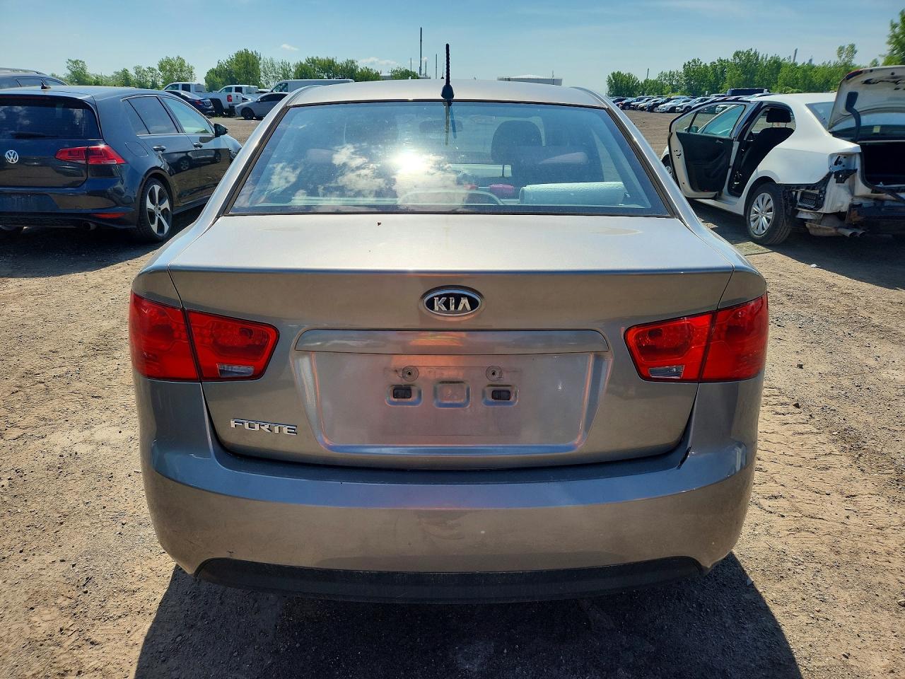 2012 Kia Forte Lx Бежевый vin: KNAFT4A27C5500637