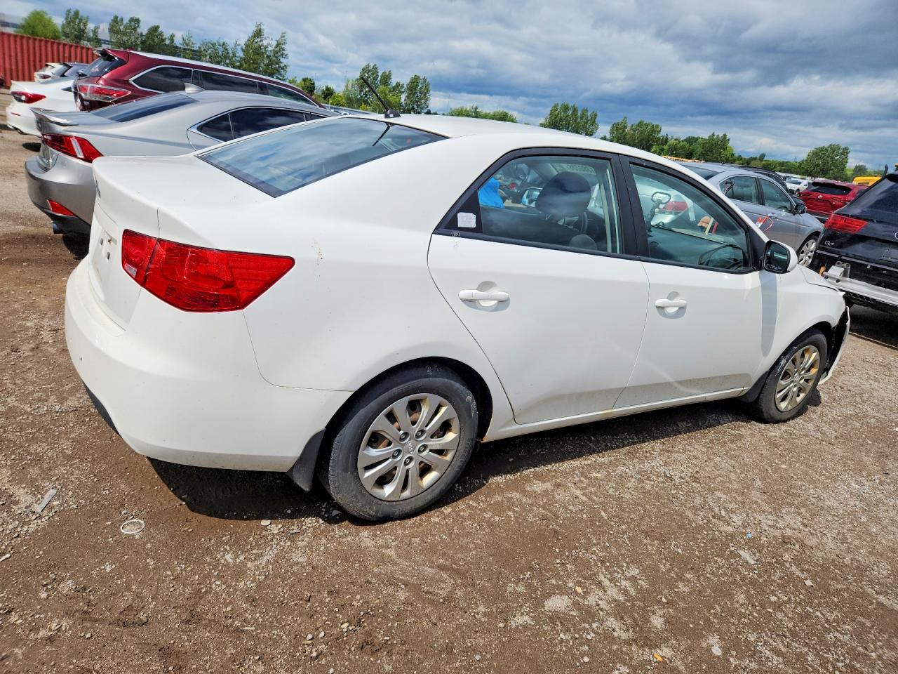 2013 Kia Forte Lx White vin: KNAFT4A27D5661975