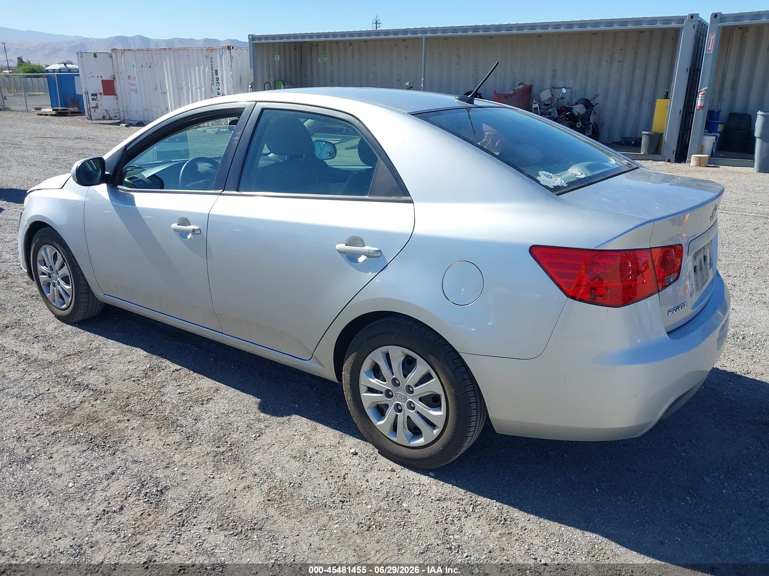 2011 Kia Forte Lx Silver vin: KNAFT4A28B5359463