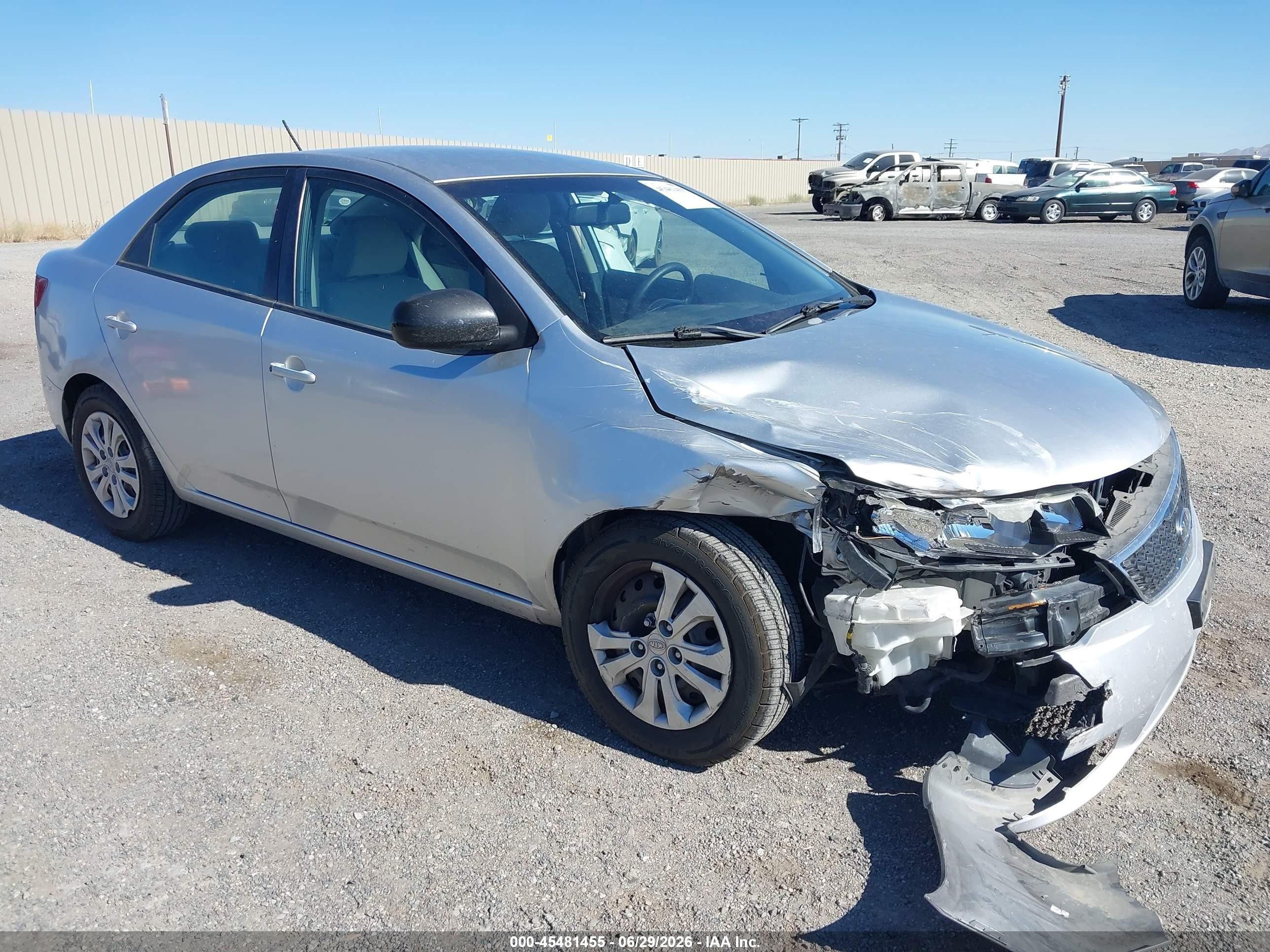 2011 Kia Forte Lx Silver vin: KNAFT4A28B5359463