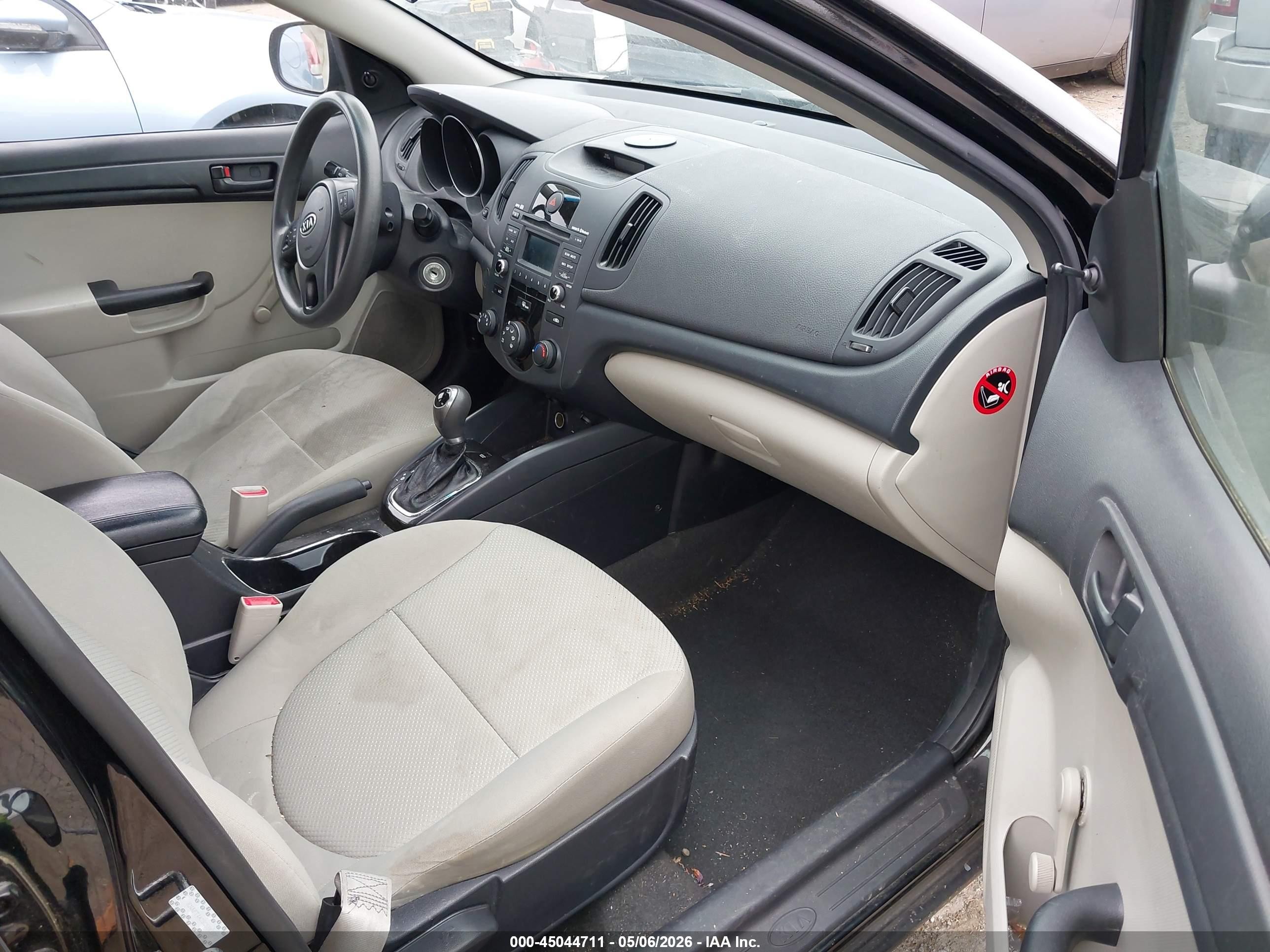 2012 Kia Forte Lx Черный vin: KNAFT4A28C5563570