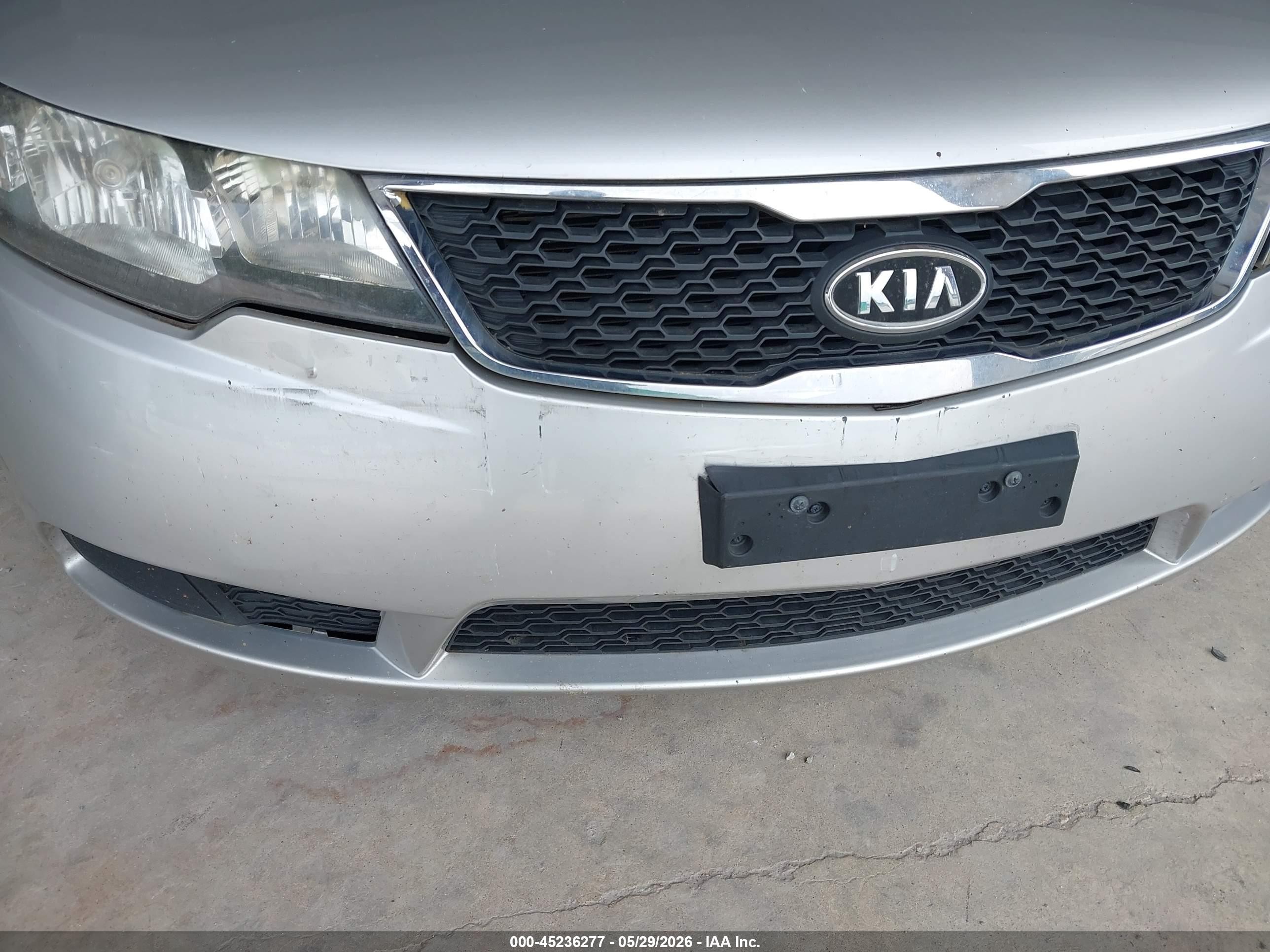 2012 Kia Forte Lx Silver vin: KNAFT4A29C5642505
