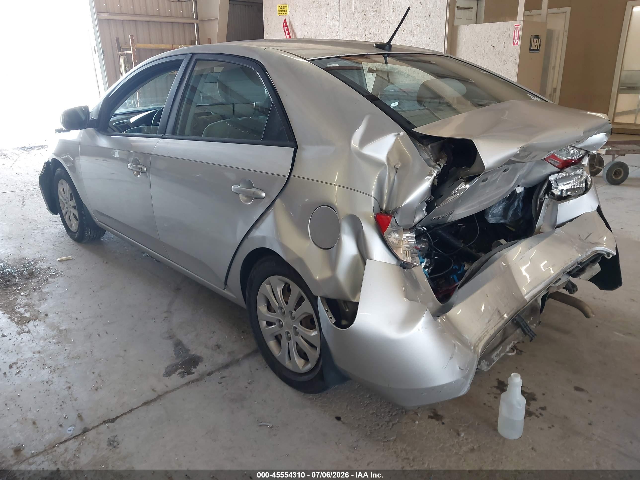 2012 Kia Forte Lx Серебряный vin: KNAFT4A2XC5583996