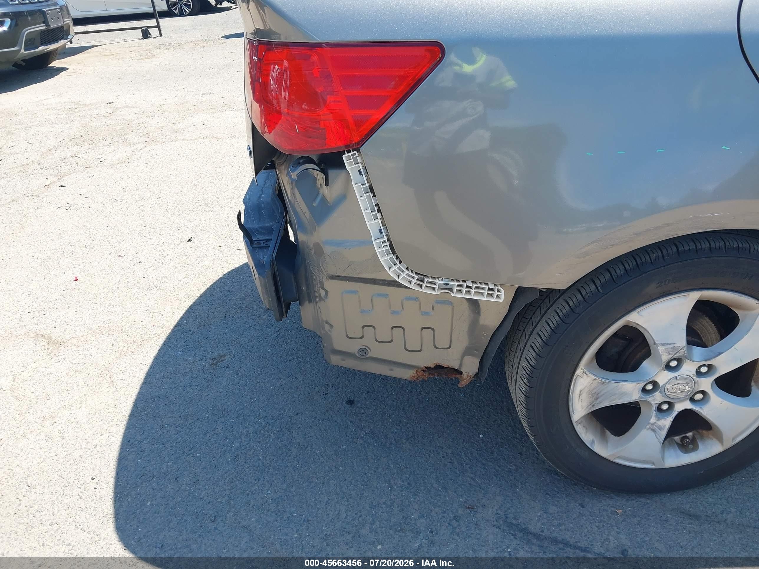 2010 Kia Forte Ex Silver vin: KNAFU4A20A5109517