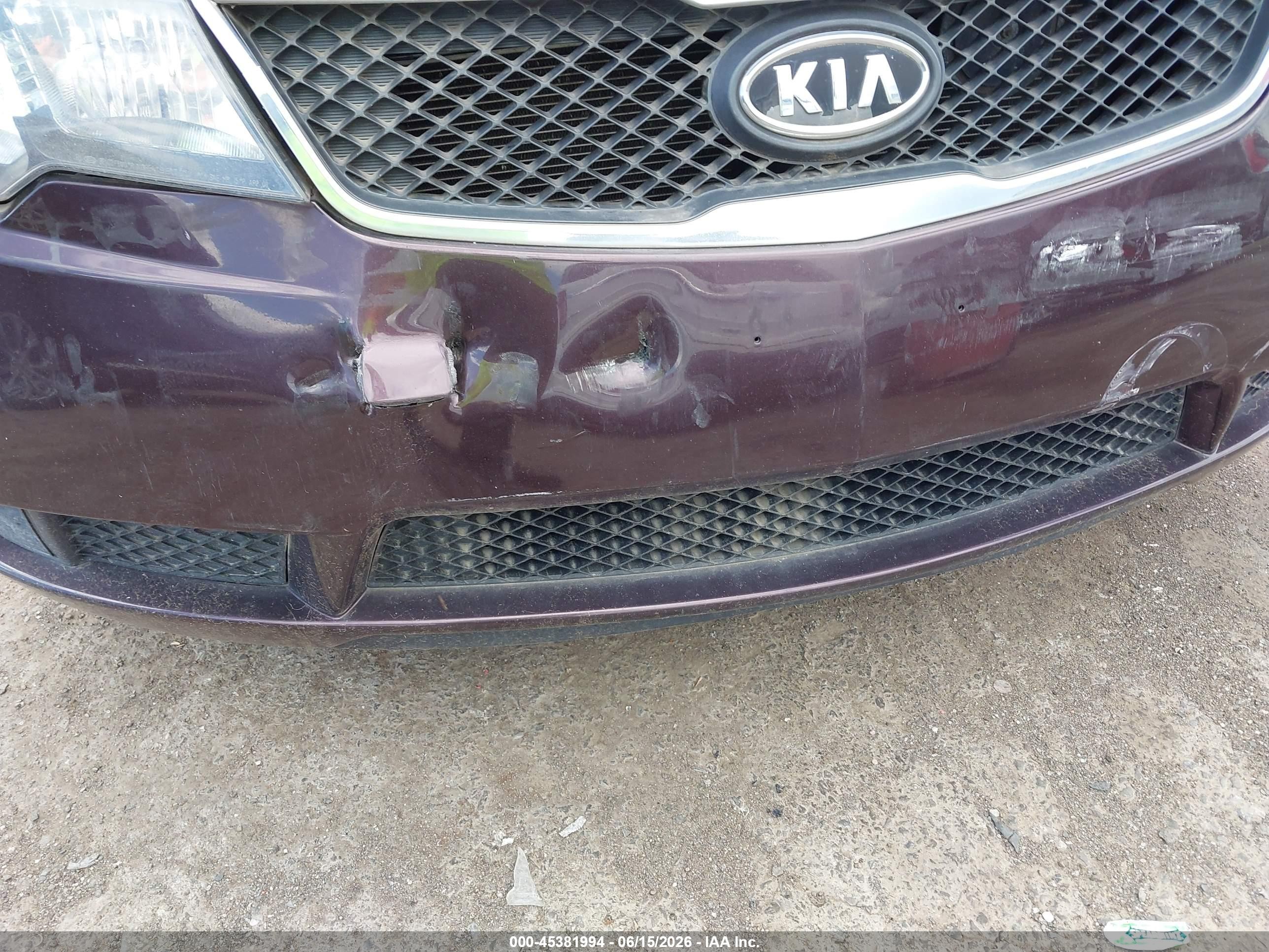 2010 Kia Forte Ex Burgundy vin: KNAFU4A20A5311032
