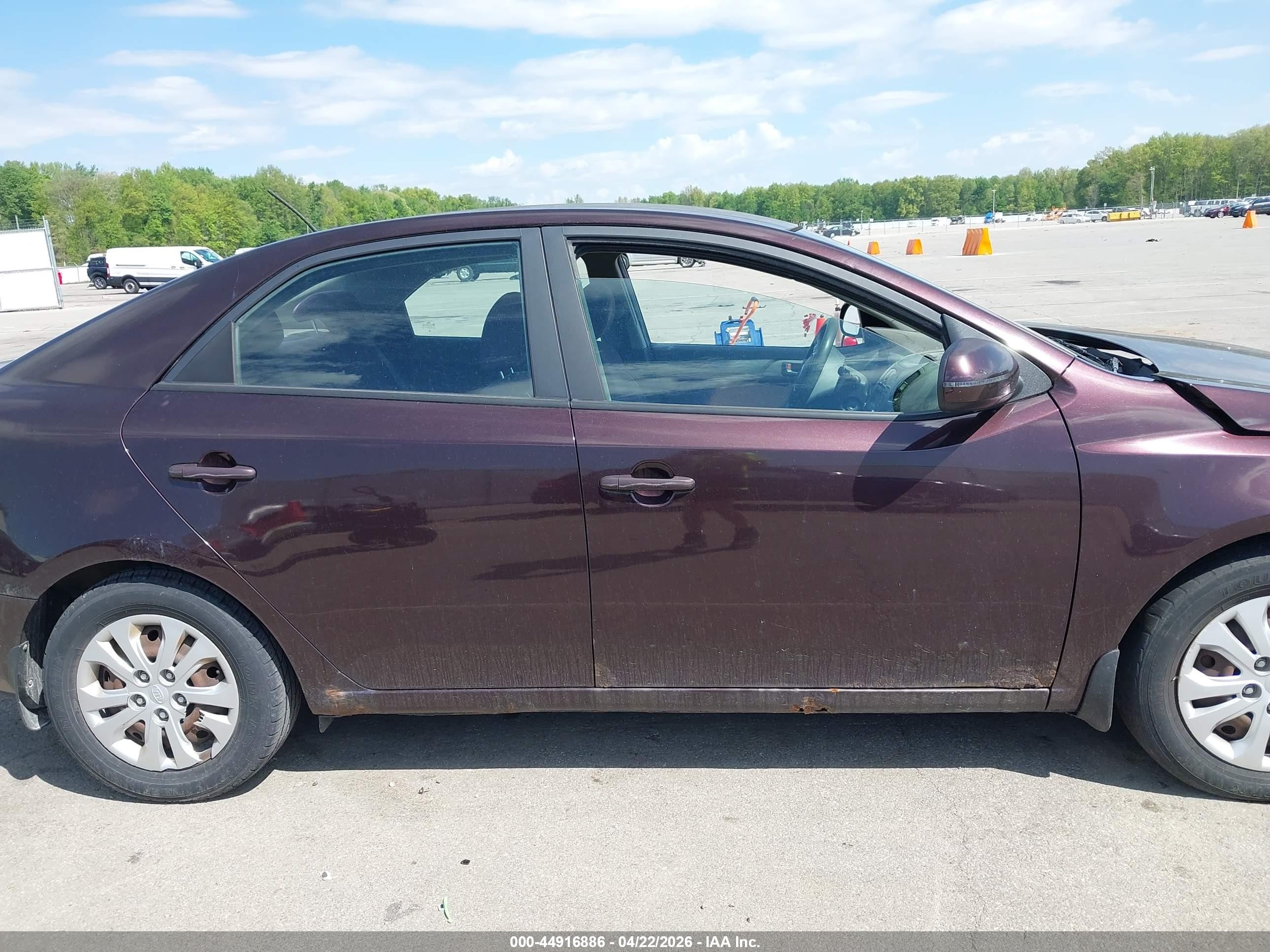2011 Kia Forte Ex Burgundy vin: KNAFU4A20B5353010
