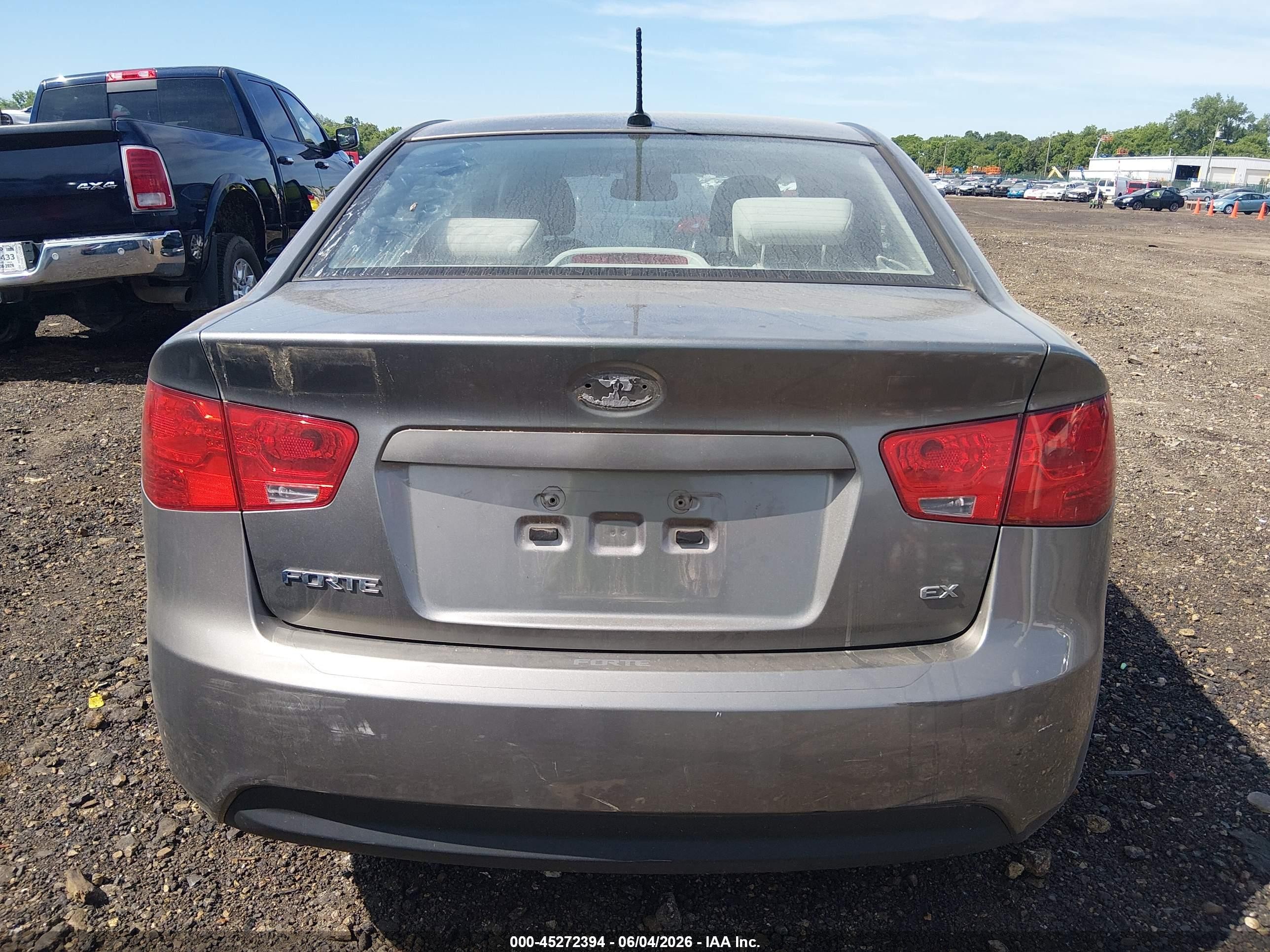 2011 Kia Forte Ex Gray vin: KNAFU4A20B5392986