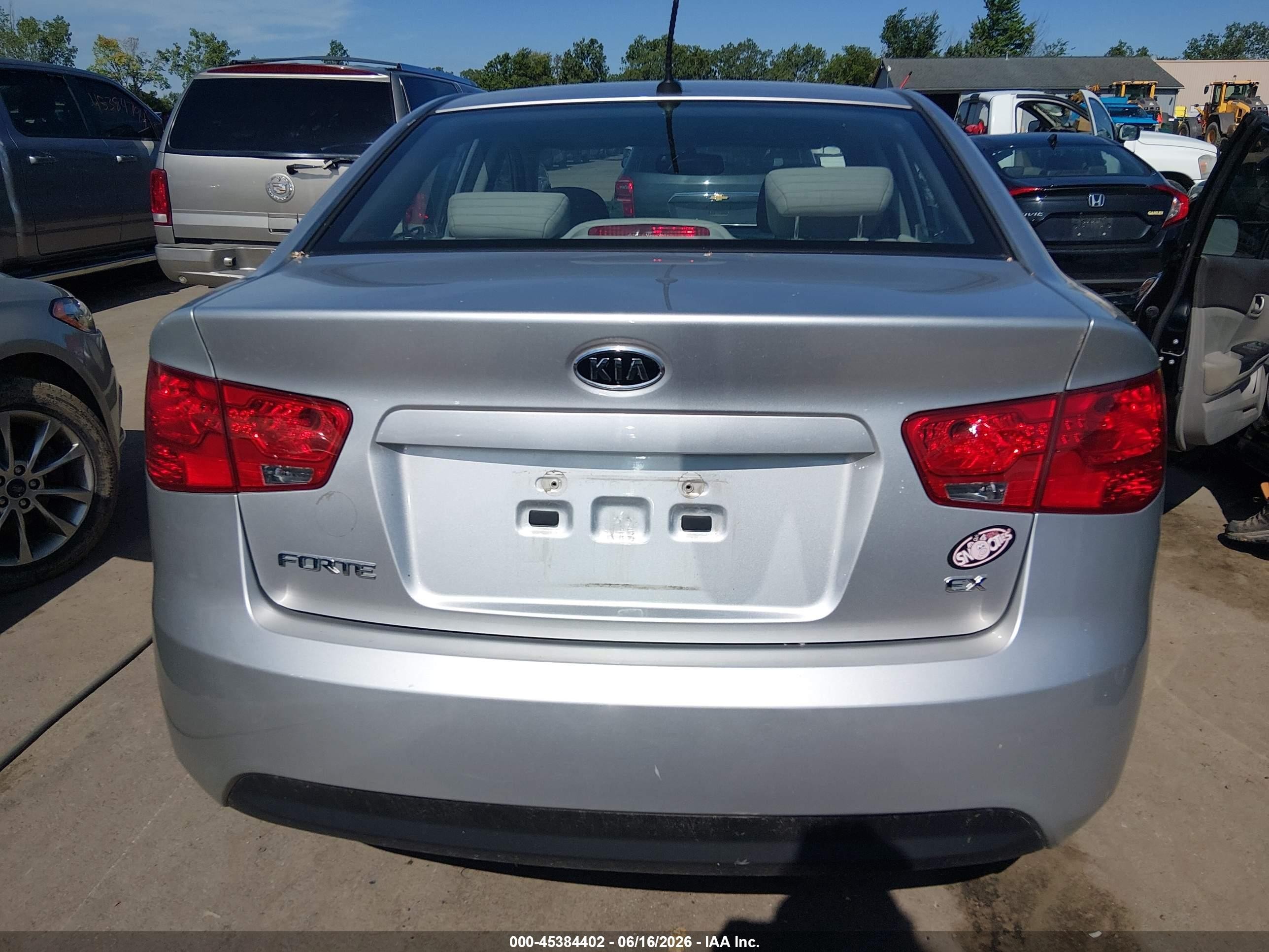 2011 Kia Forte Ex Серебряный vin: KNAFU4A20B5425825
