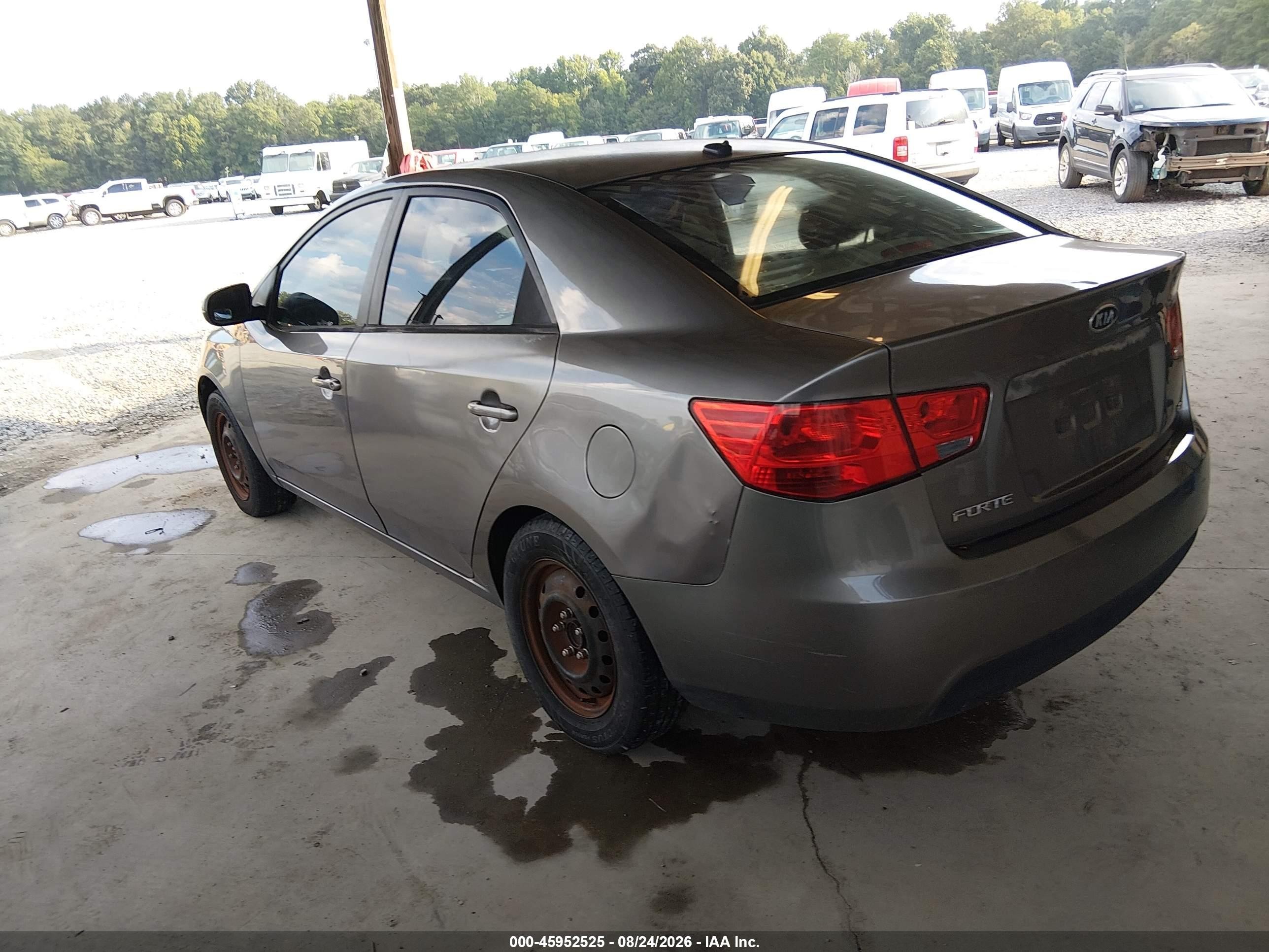 2011 Kia Forte Ex Gray vin: KNAFU4A20B5452832