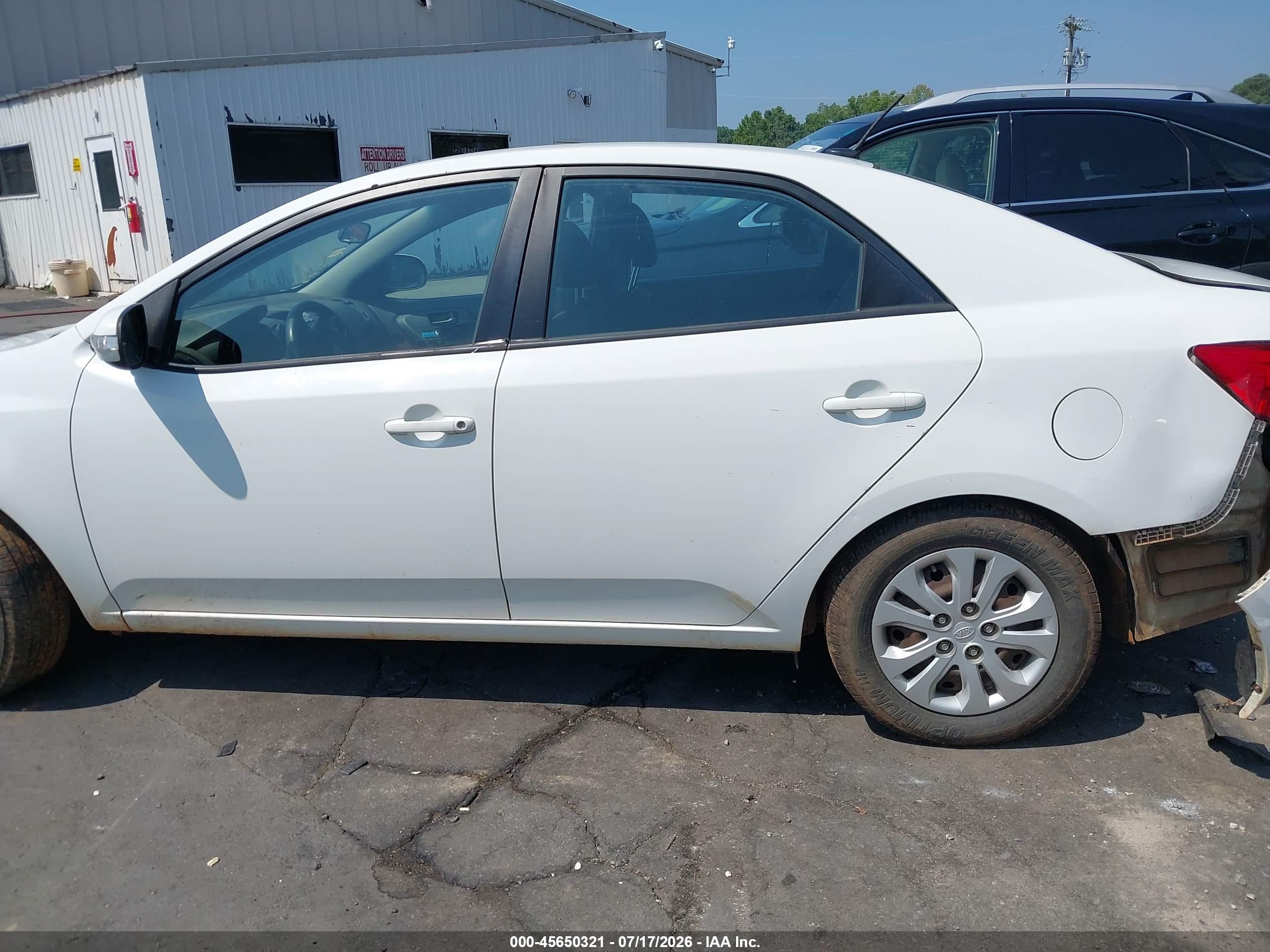 2010 Kia Forte Ex White vin: KNAFU4A21A5207410