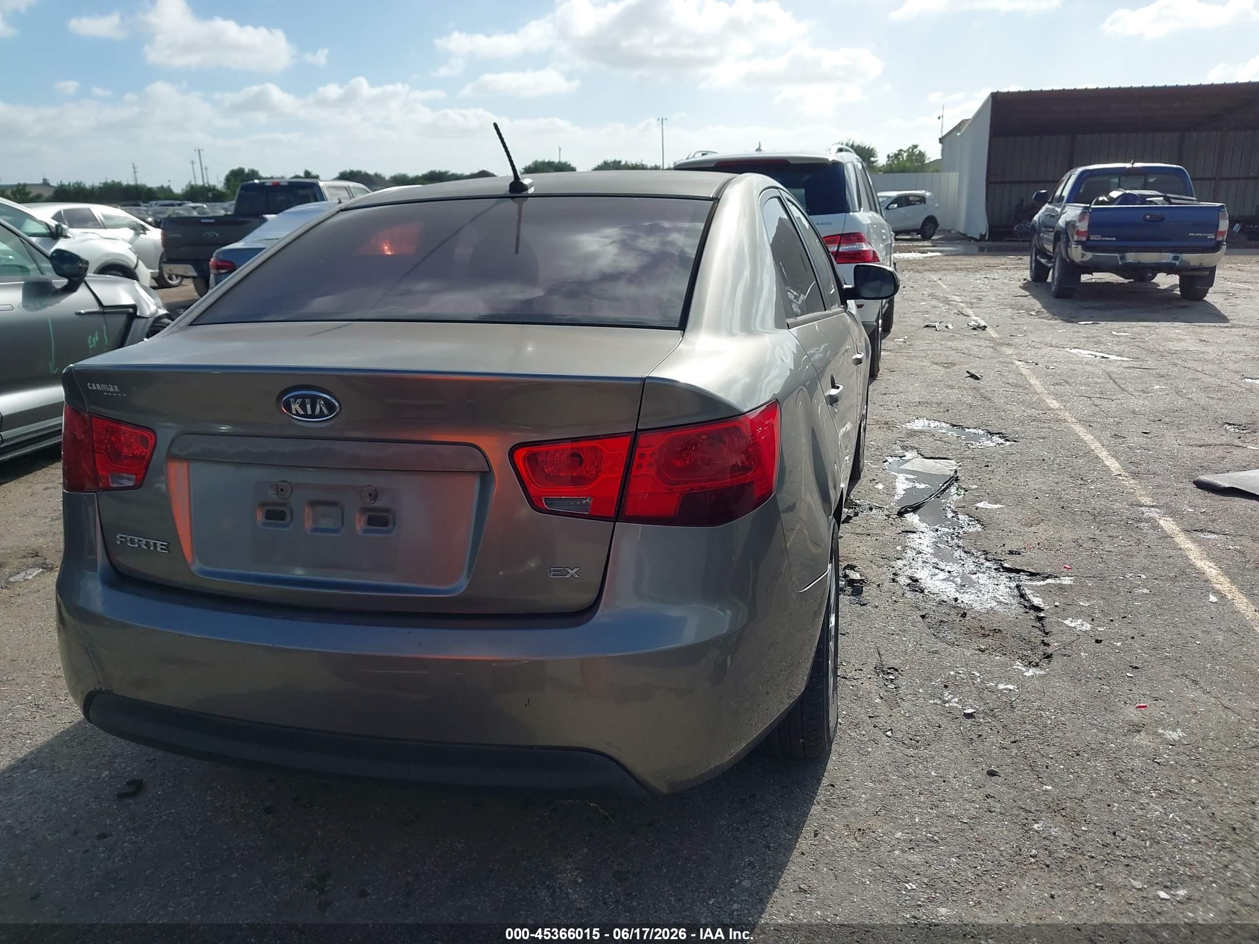 2011 Kia Forte Ex Gray vin: KNAFU4A21B5377008