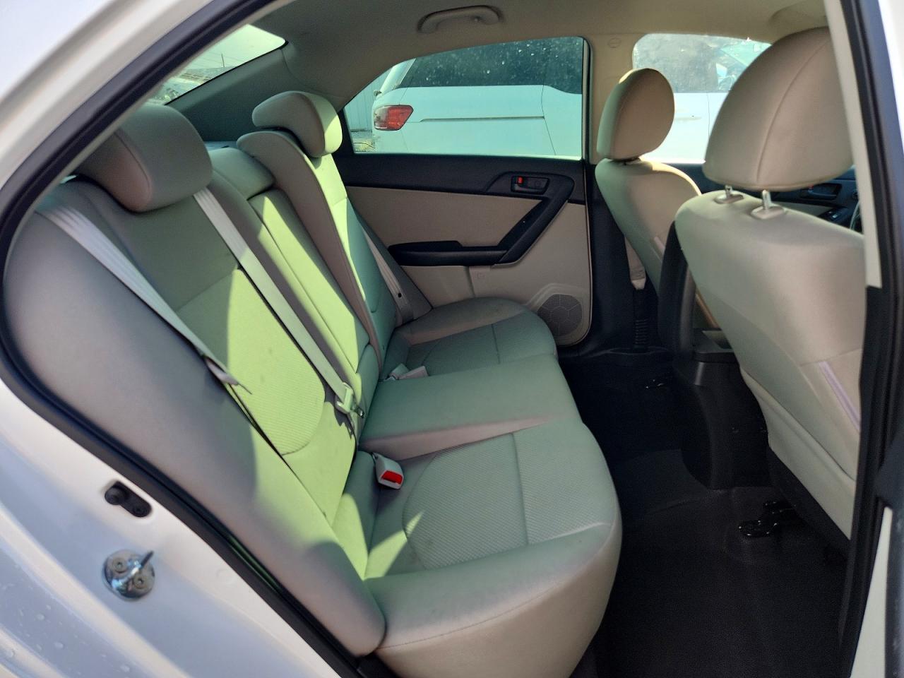2012 Kia Forte Ex White vin: KNAFU4A21C5575220
