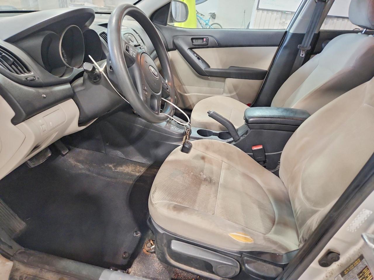 2010 Kia Forte Ex Gray vin: KNAFU4A22A5069005