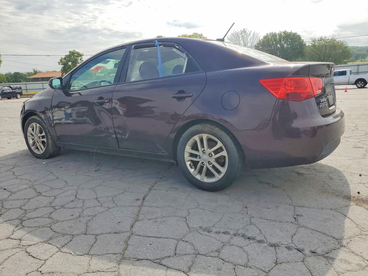 2011 Kia Forte Ex Burgundy vin: KNAFU4A22B5376580