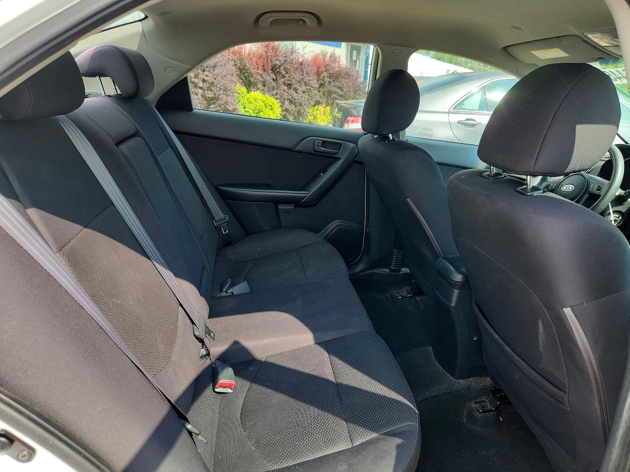 2012 Kia Forte Ex White vin: KNAFU4A22C5519920