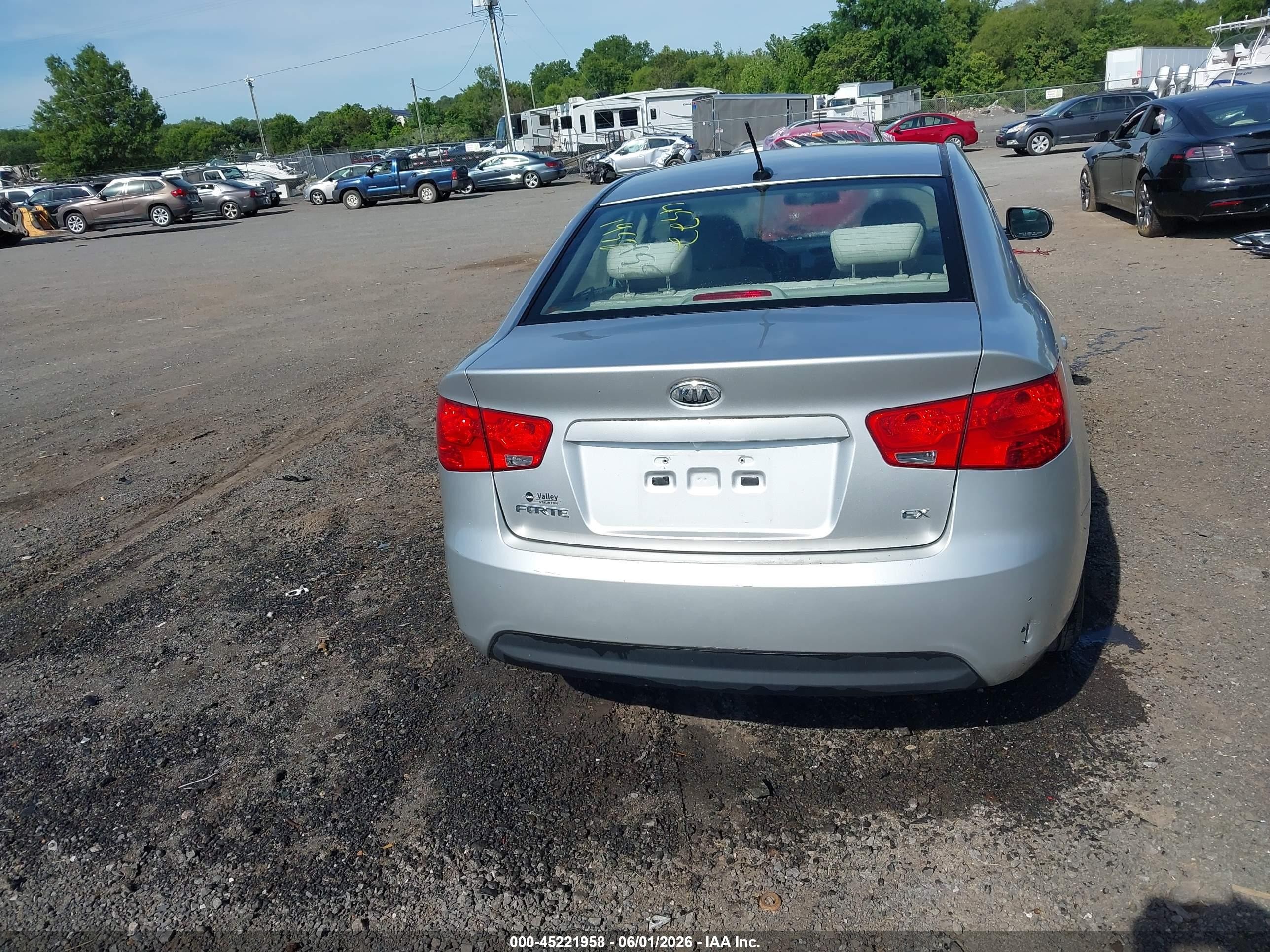 2013 Kia Forte Ex Silver vin: KNAFU4A22D5688482