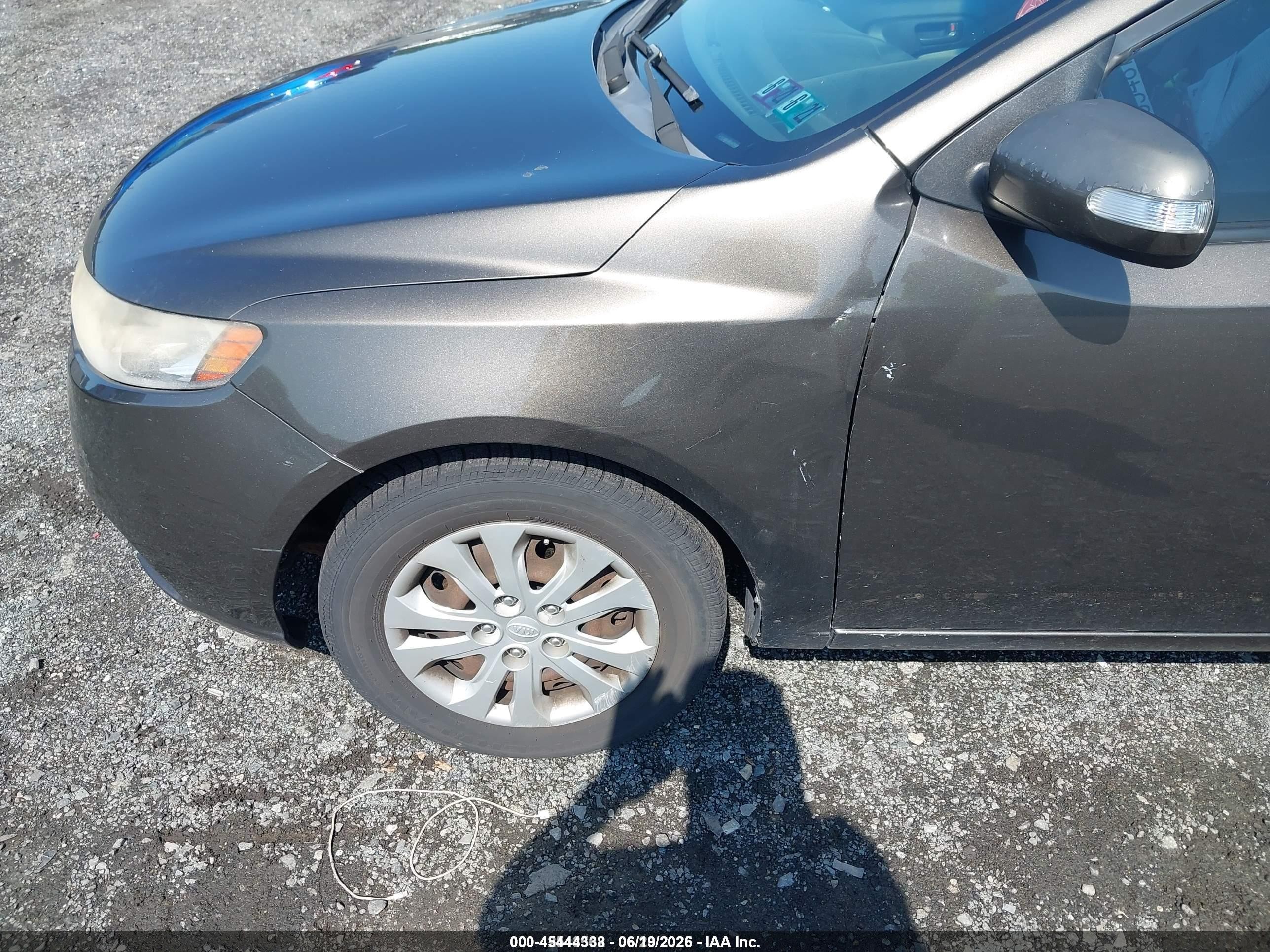 2010 Kia Forte Ex Beige vin: KNAFU4A23A5124710