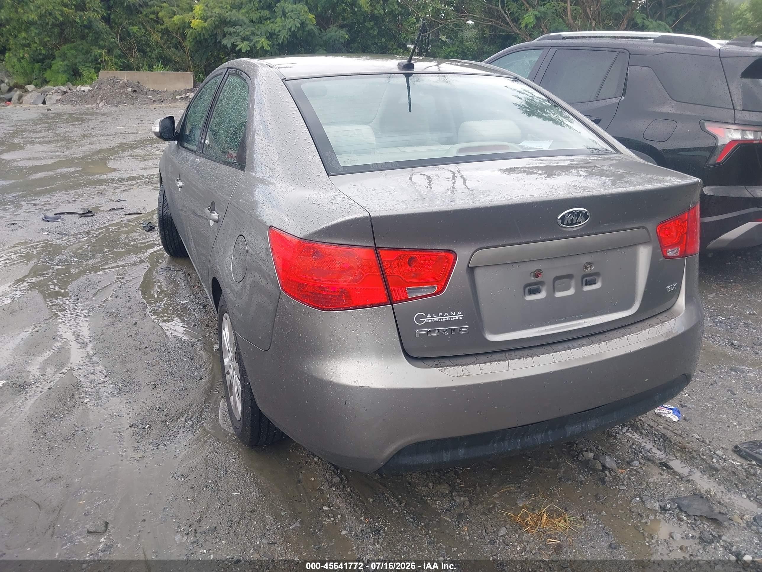 2010 Kia Forte Ex Серый vin: KNAFU4A23A5849823