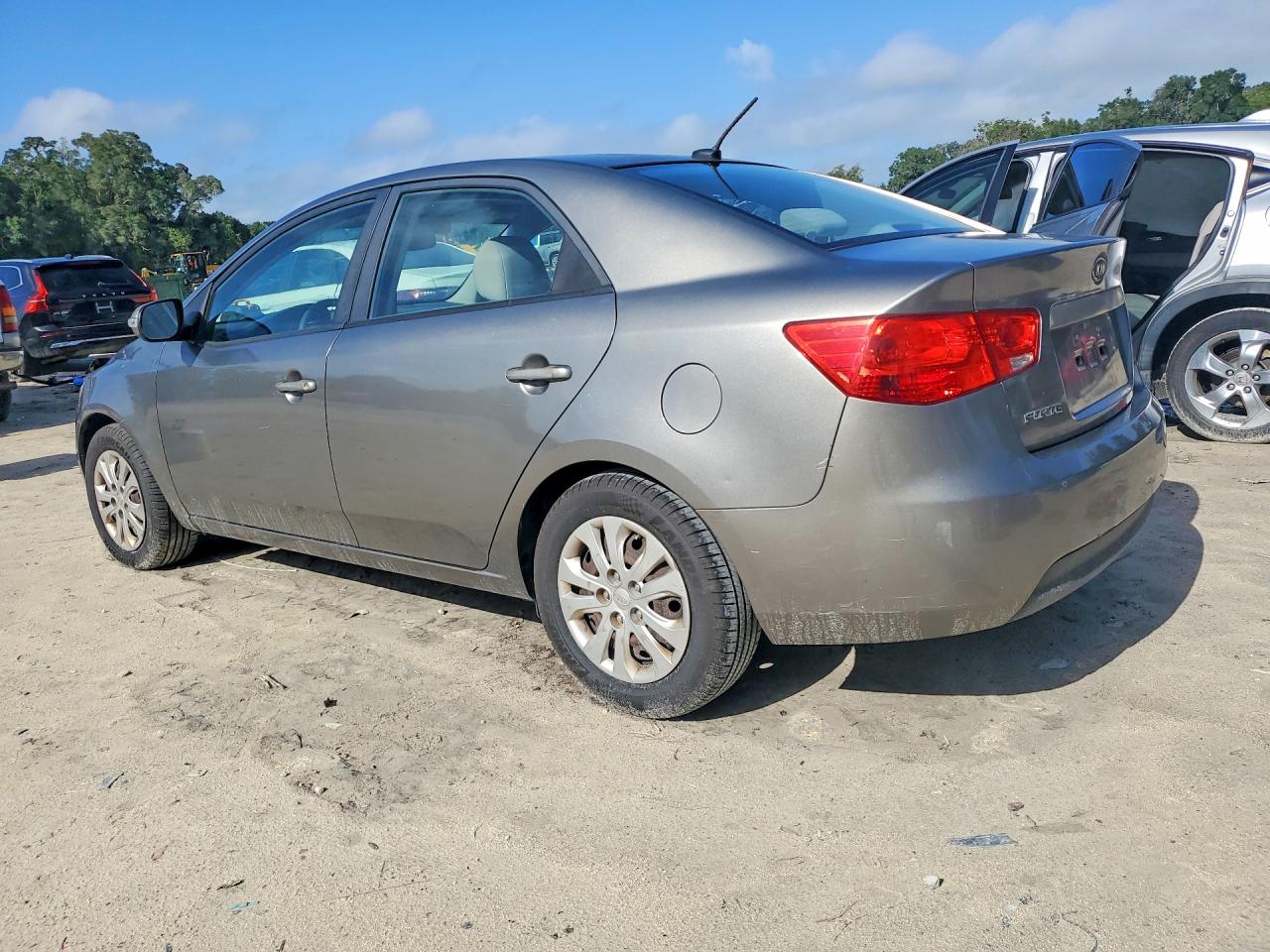2010 Kia Forte Ex Gray vin: KNAFU4A23A5861972
