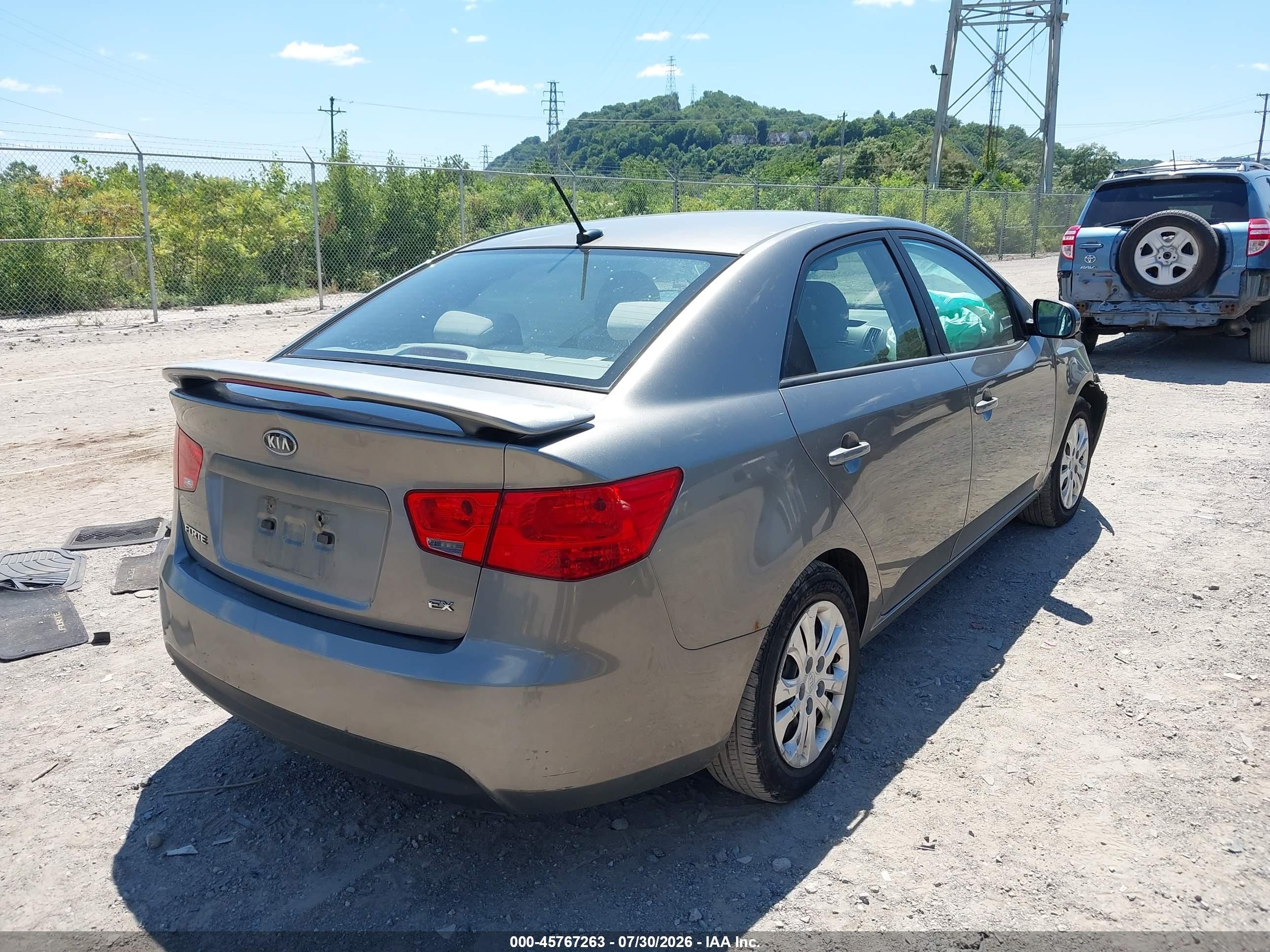 2011 Kia Forte Ex Серый vin: KNAFU4A23B5355916