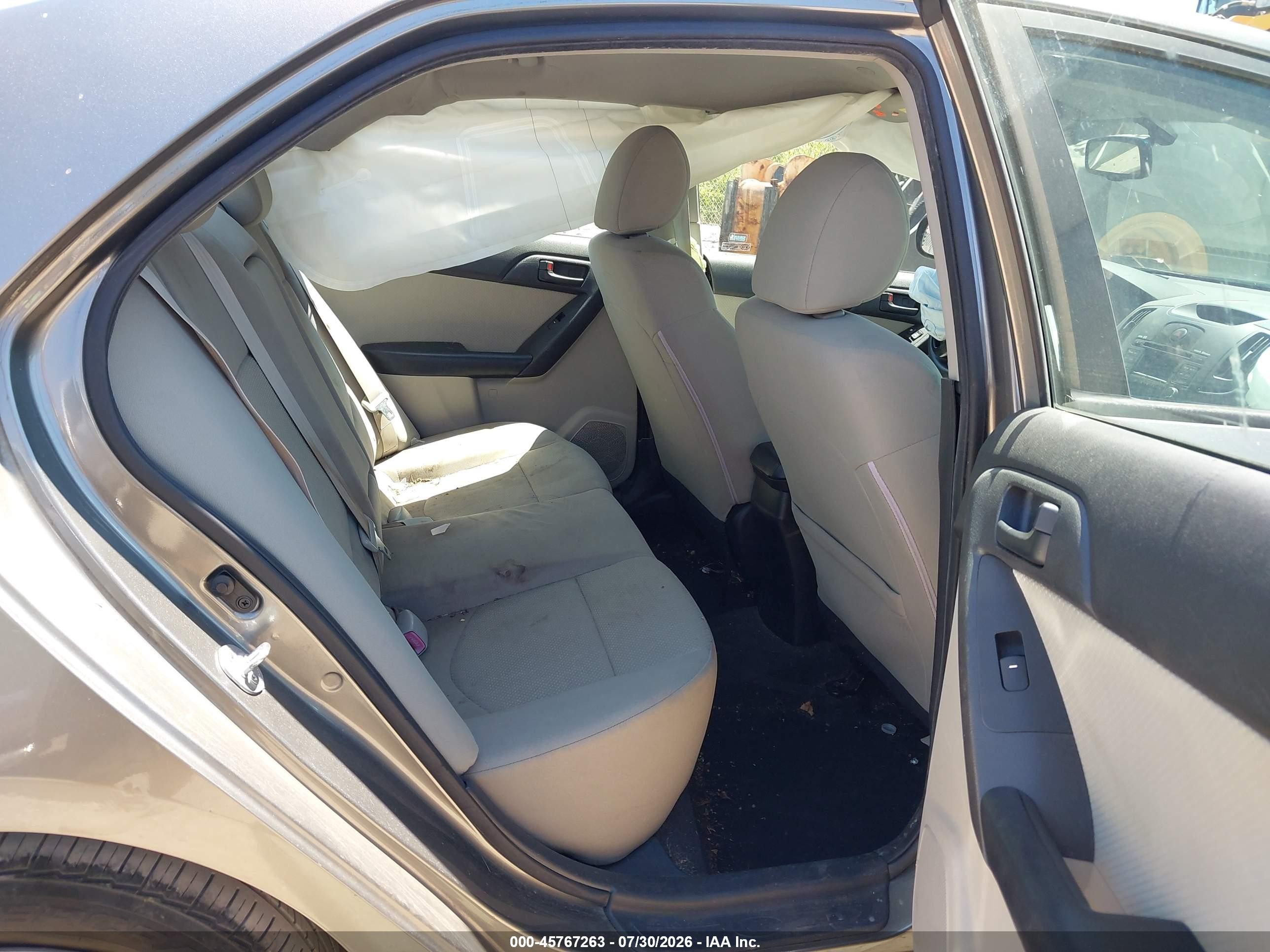 2011 Kia Forte Ex Серый vin: KNAFU4A23B5355916